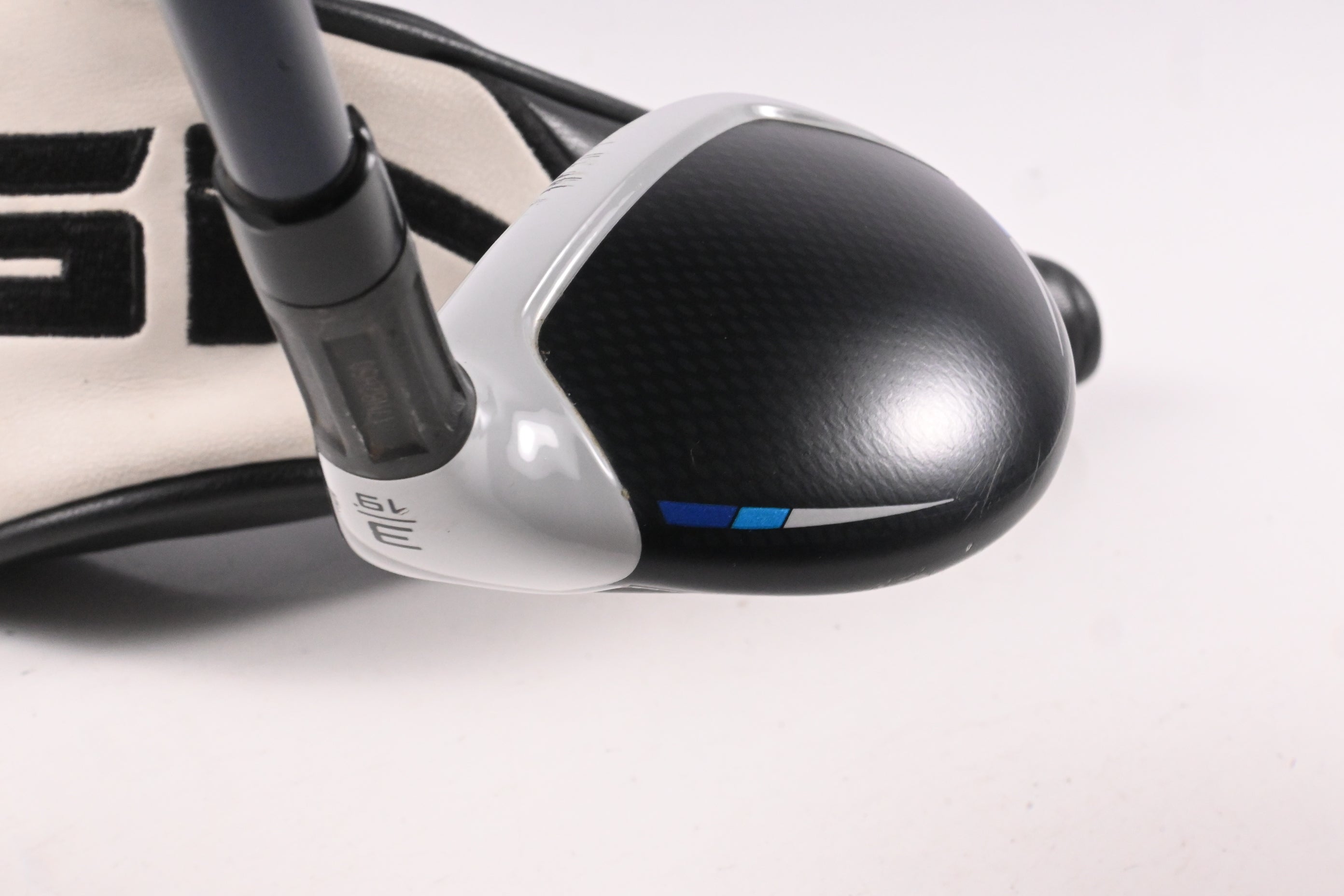 Taylormade SIM2 Max #3 Hybrid / 19 Degree / Stiff Flex Fujikura Ventus Blue 7