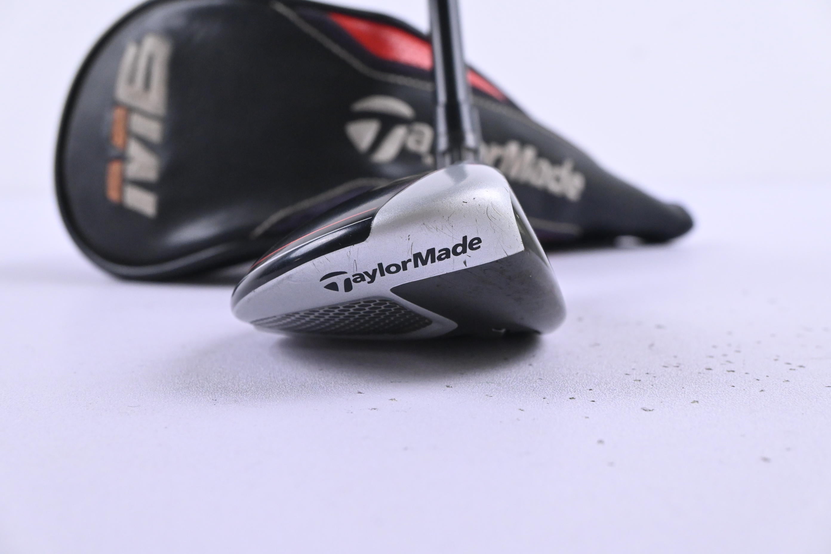 Taylormade M6 #4 Hybrid / 22 Degree / Regular Flex Fujikura Atmos Orange 6 Shaft