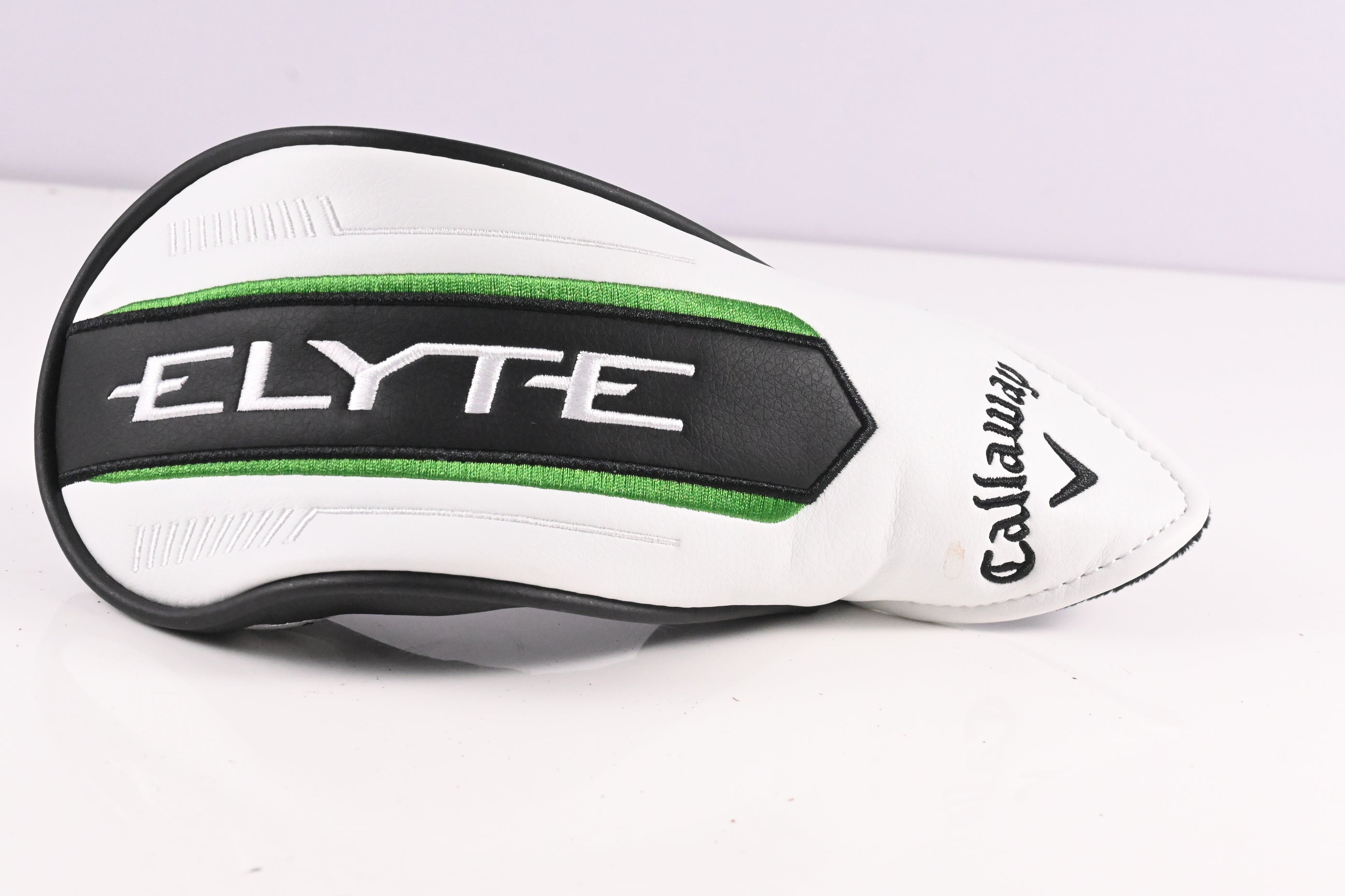 Callaway Elyte X #4 Hybrid / 21 Degree / Regular Flex Denali Charcoal 60 Shaft