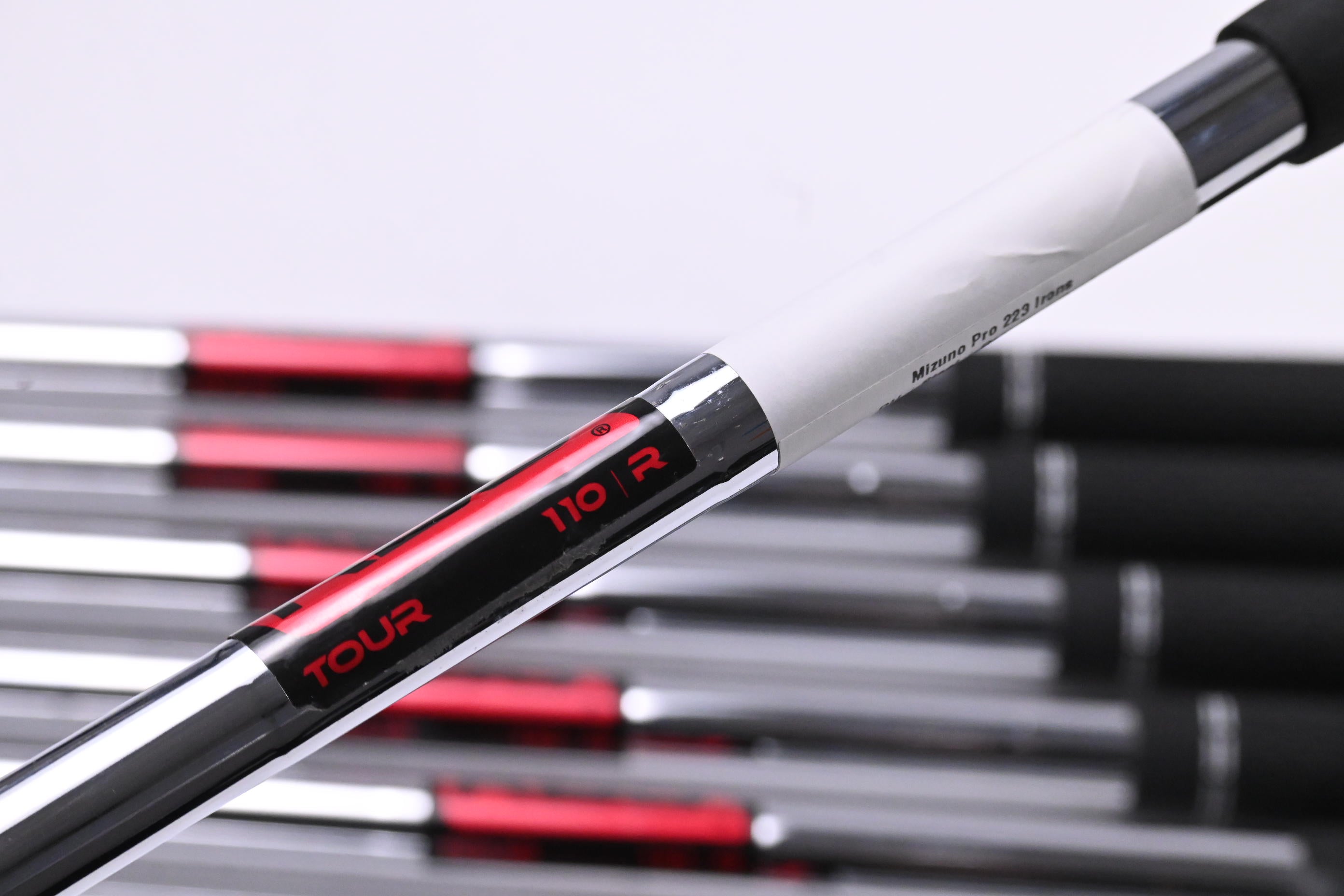 Mizuno Pro 223 Irons / 4-PW / Regular Flex KBS Tour 110 Shafts