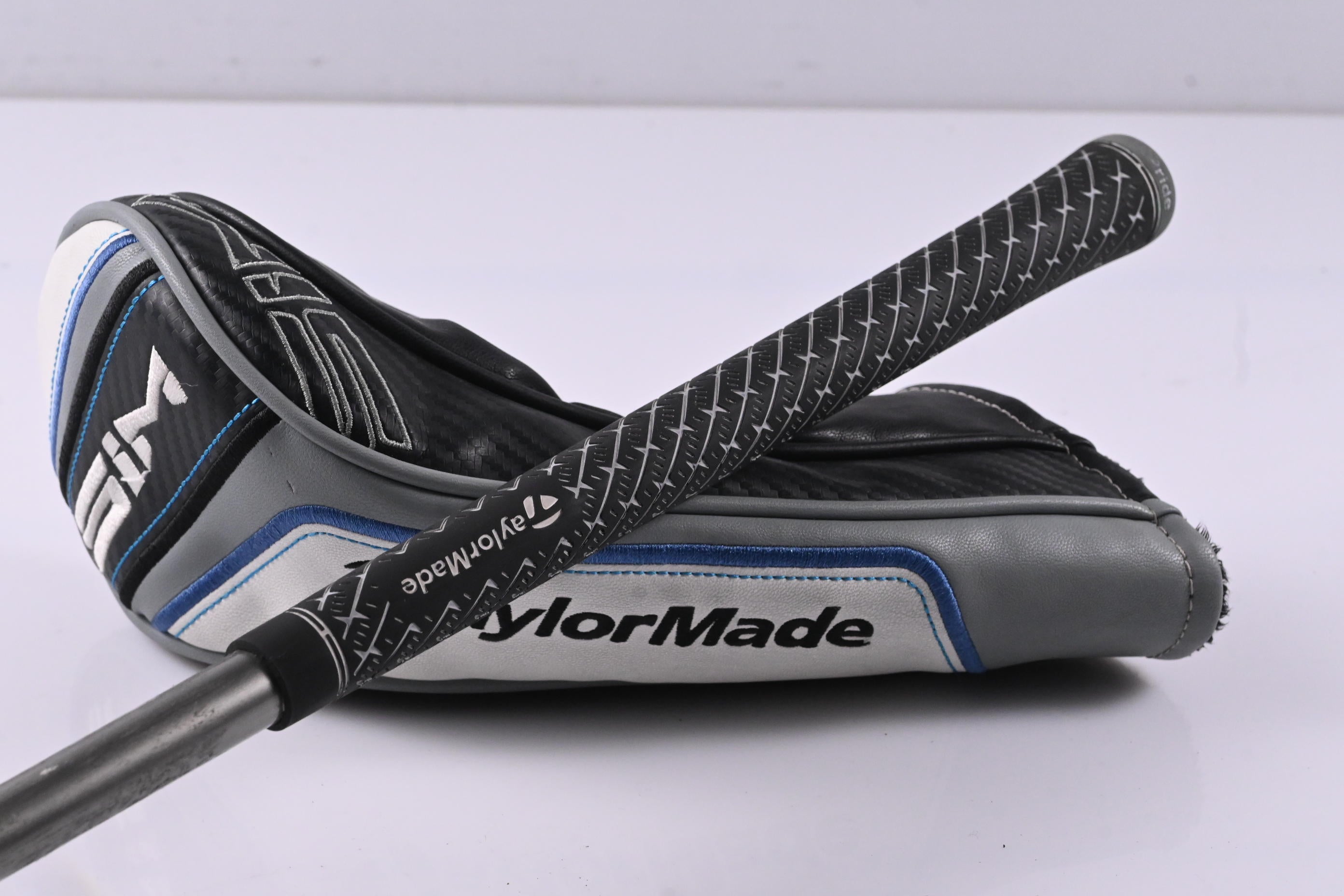 Taylormade SIM Max D #5 Wood / 19 Degree / Senior Flex UST Mamiya Helium 5 Shaft