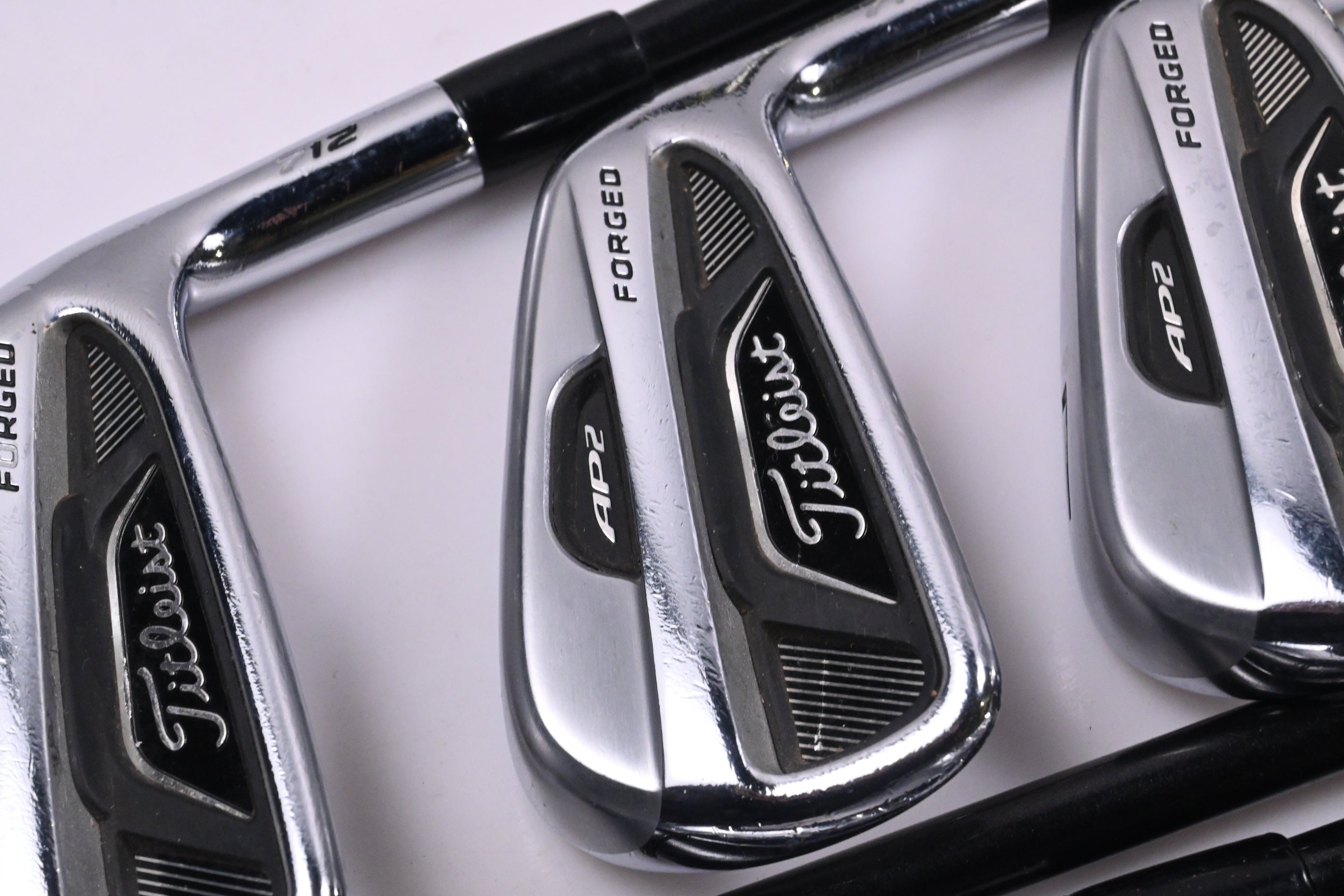 Titleist 712 AP2 Irons / 5-PW+GW / Regular Flex Tour AD 65 Shafts