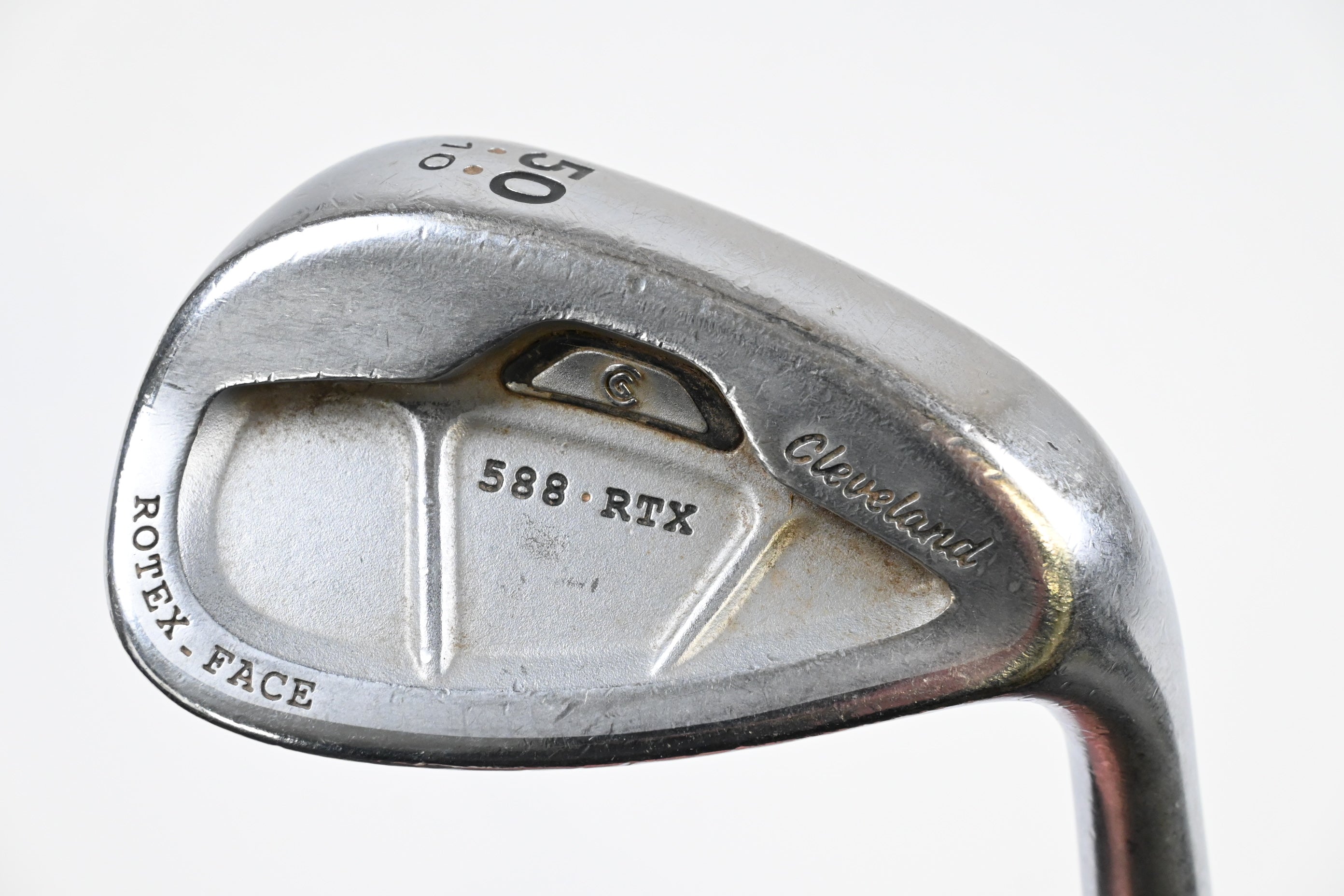 Cleveland 588 RTX Gap Wedge / 50 Degree / Wedge Flex Dynamic Gold Shaft