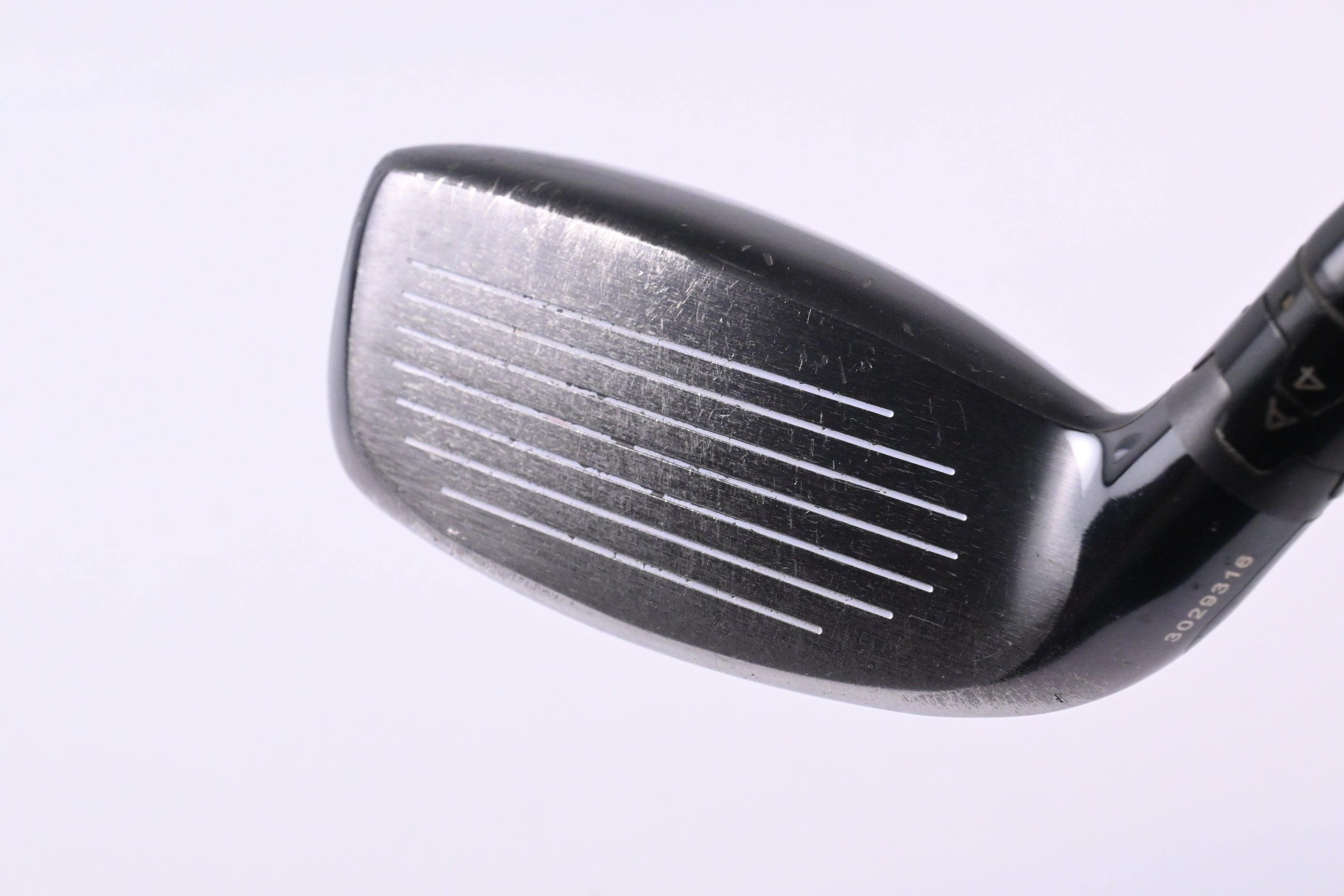 Titleist 818 H2 #3 Hybrid / 19 Degree / Stiff Flex Aldila Rogue M.AX 85 Shaft