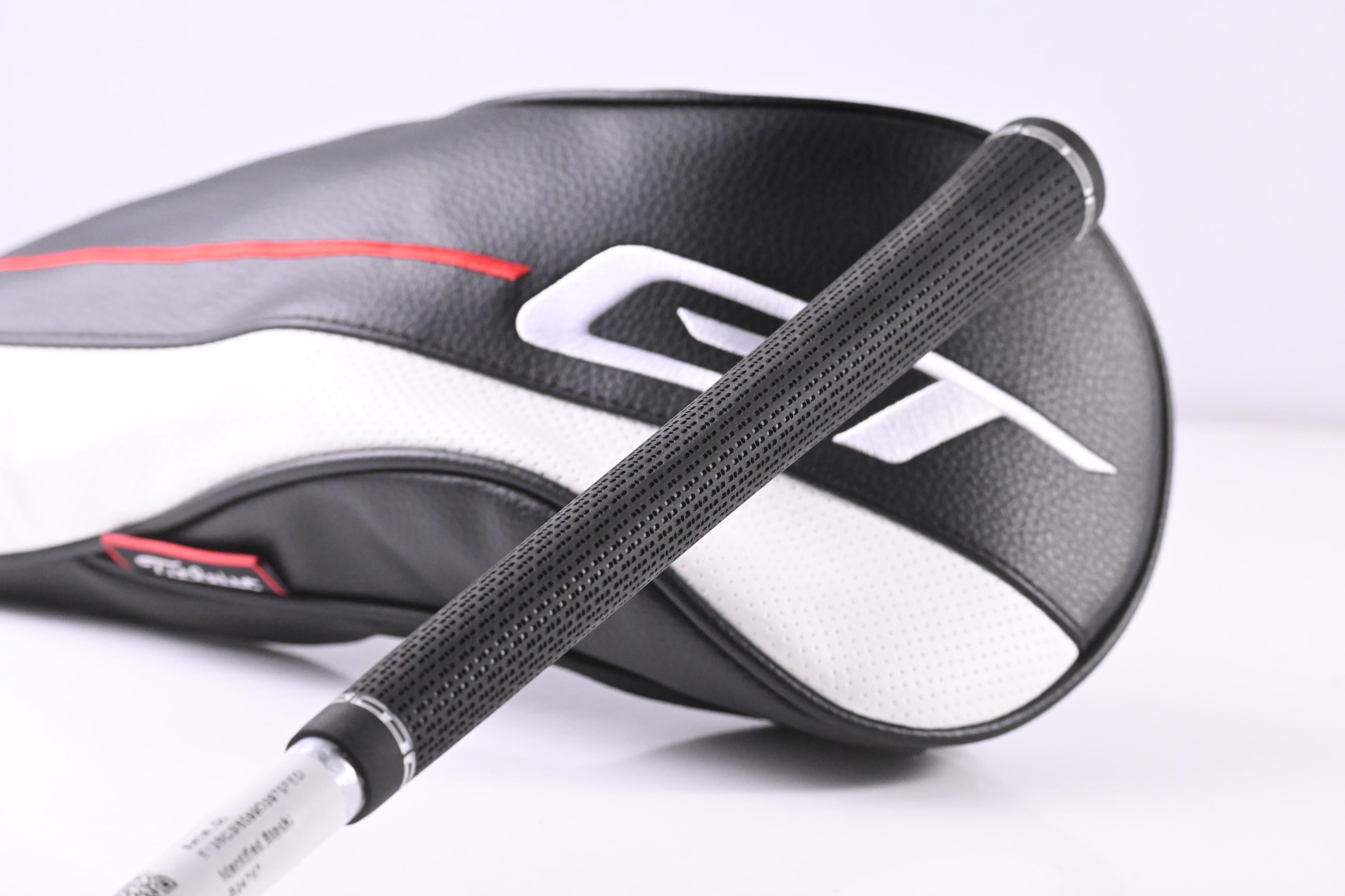 Titleist GT3 Driver / 9 Degree / Regular Flex Denali Red 50 Shaft
