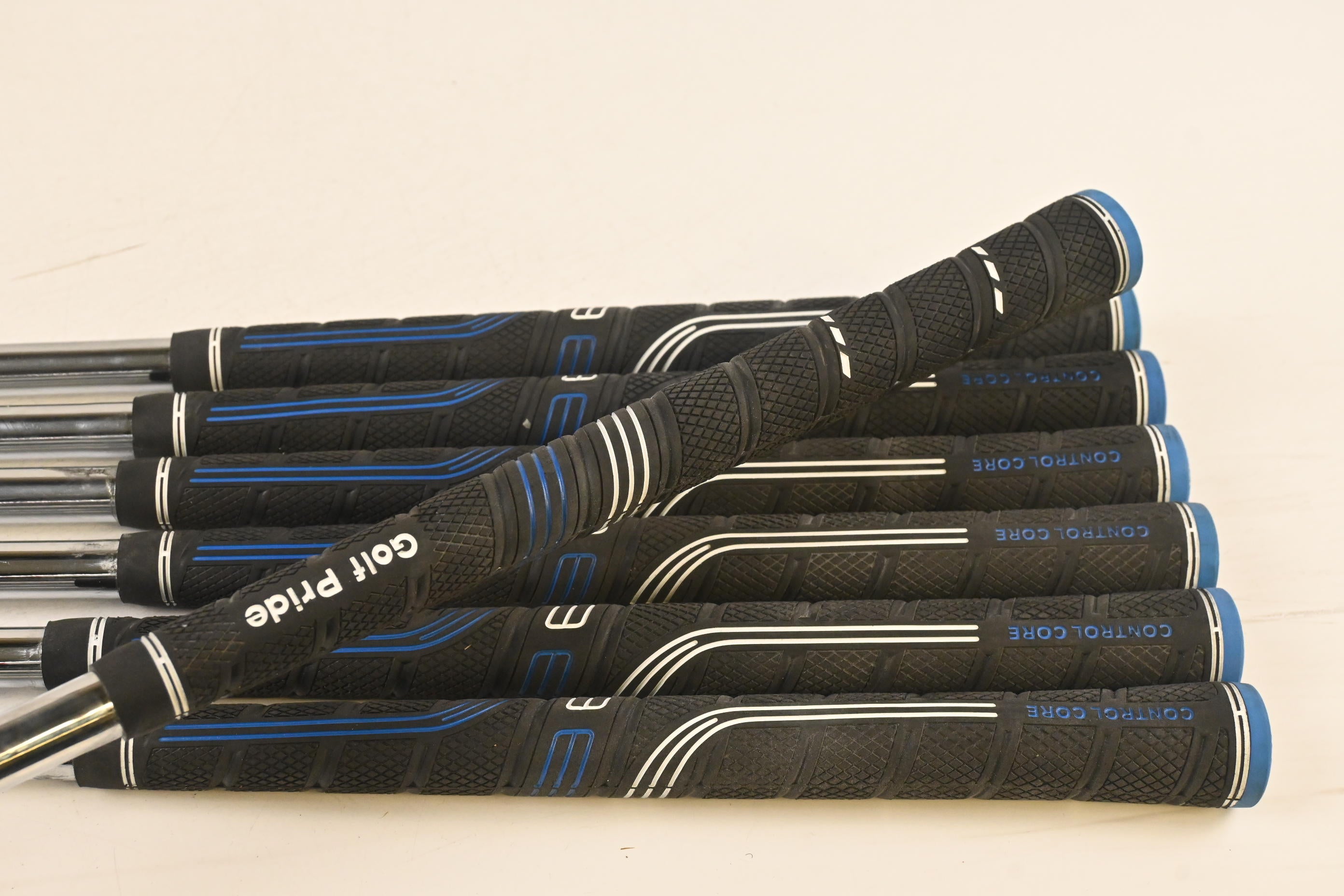 Cobra King Tour 2020 Irons / 4-PW / Regular Flex KBS S-Taper 120 Shafts