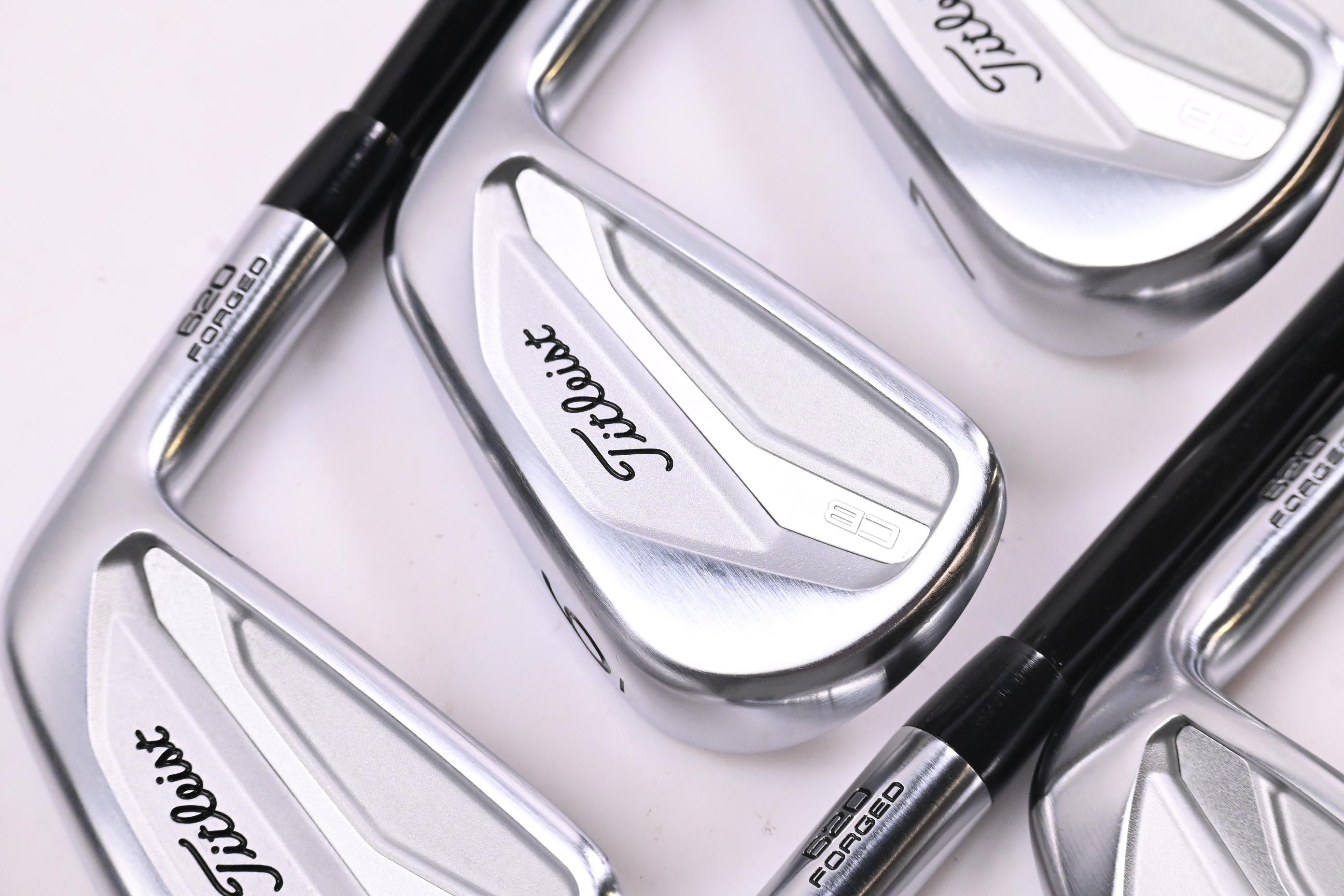 Titleist CB 620 Irons / 5-PW / Senior Flex Tensei AV Red AM(2) Shafts