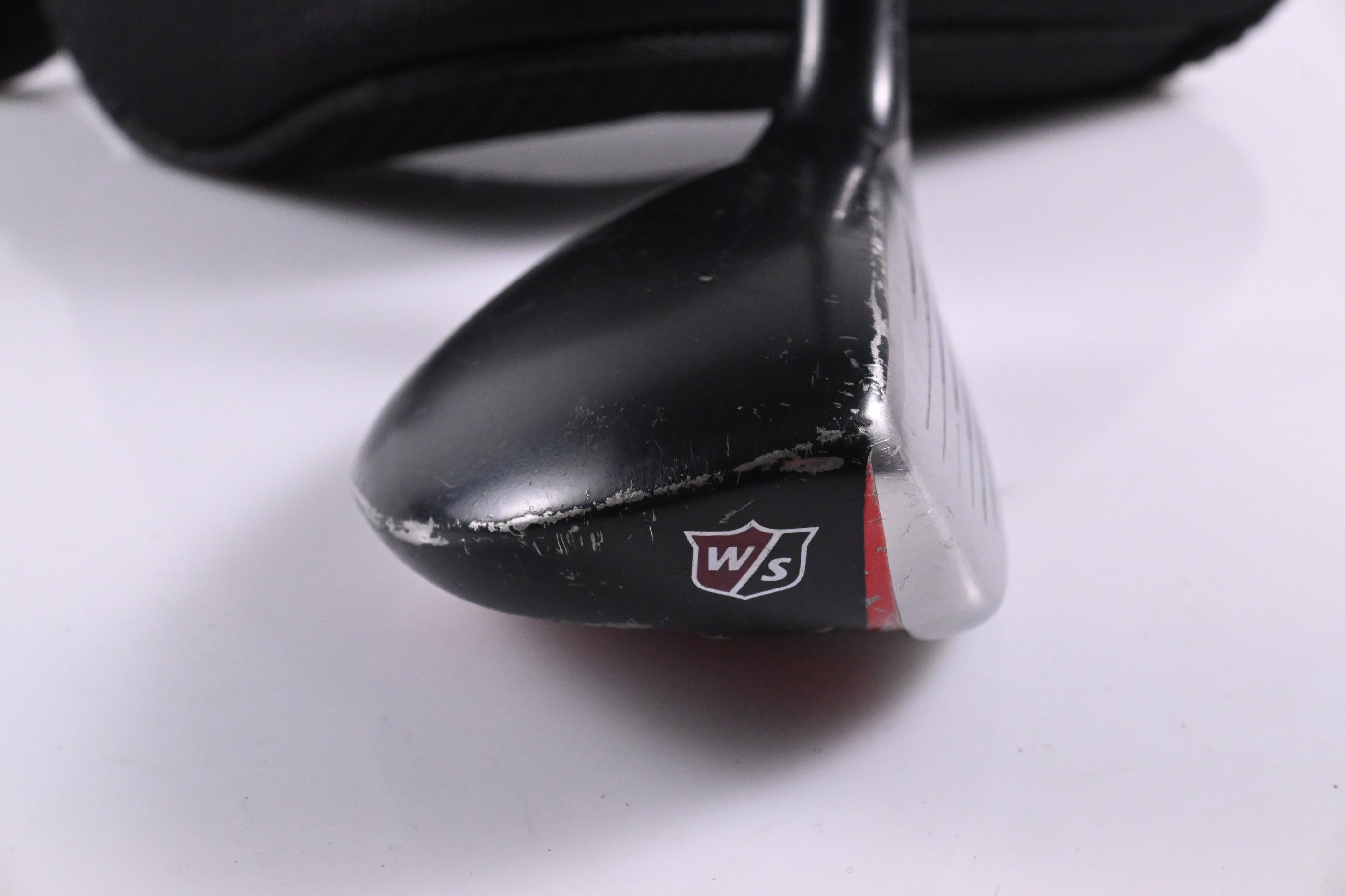 Wilson D200 #4 Hybrid / 22 Degree / Regular Flex UST Mamiya Elements Chrome 54