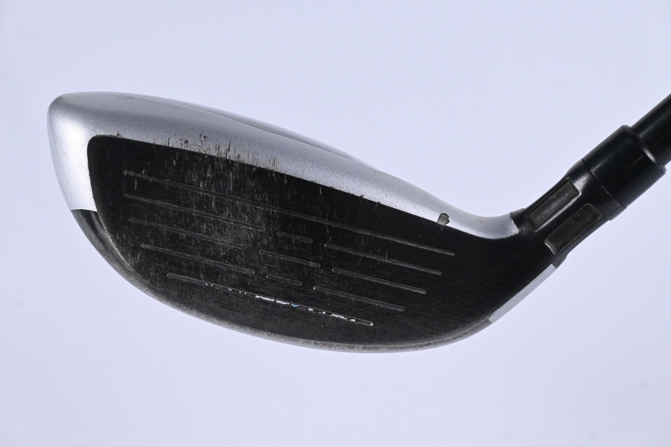 Taylormade M4 #4 Hybrid / 22 Degree / Regular Flex Fujikura Atmos Red 6 Shaft