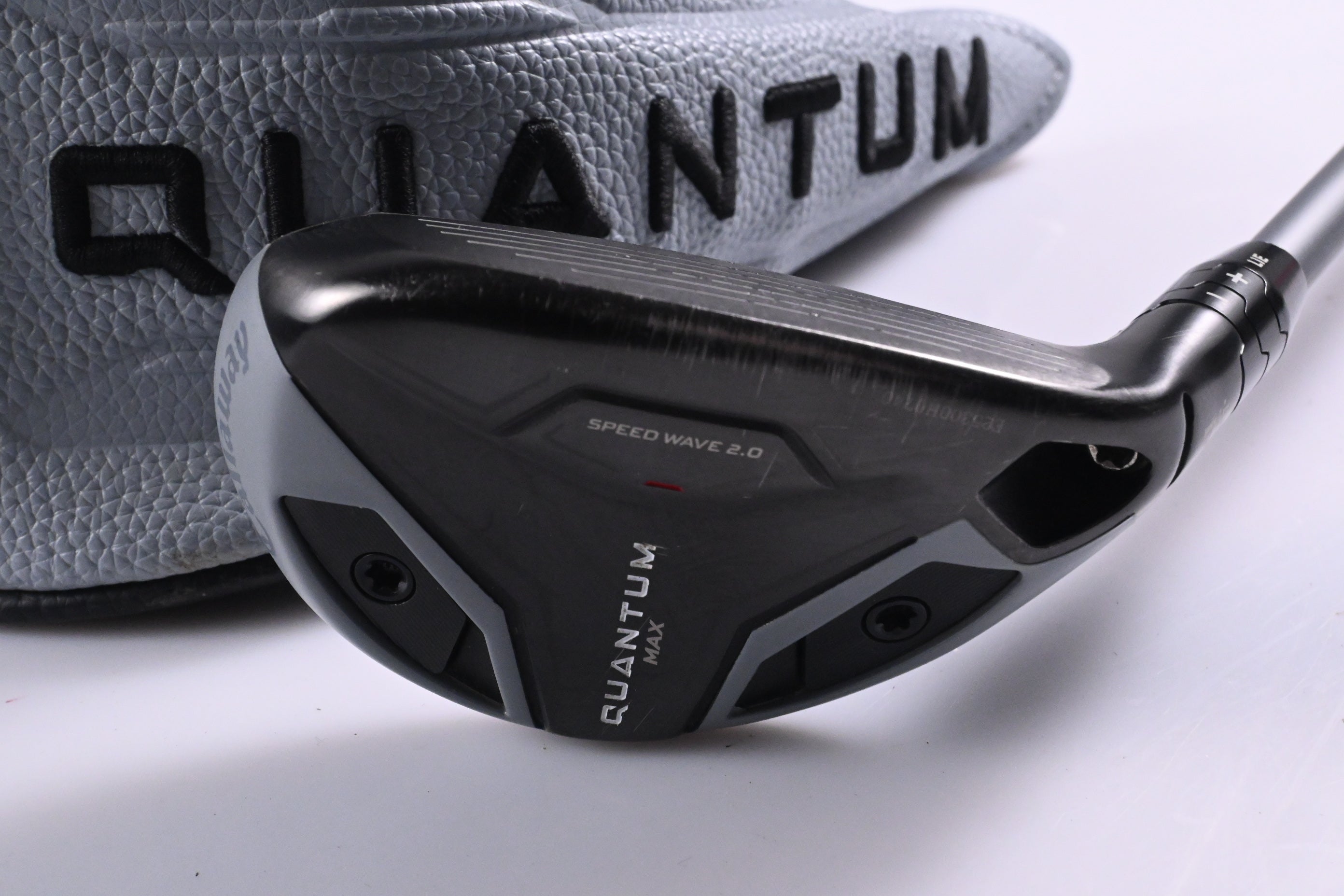 Callaway Quantum Max #4 Hybrid / 21 Degree / Stiff Flex Denali Frost Silver 70