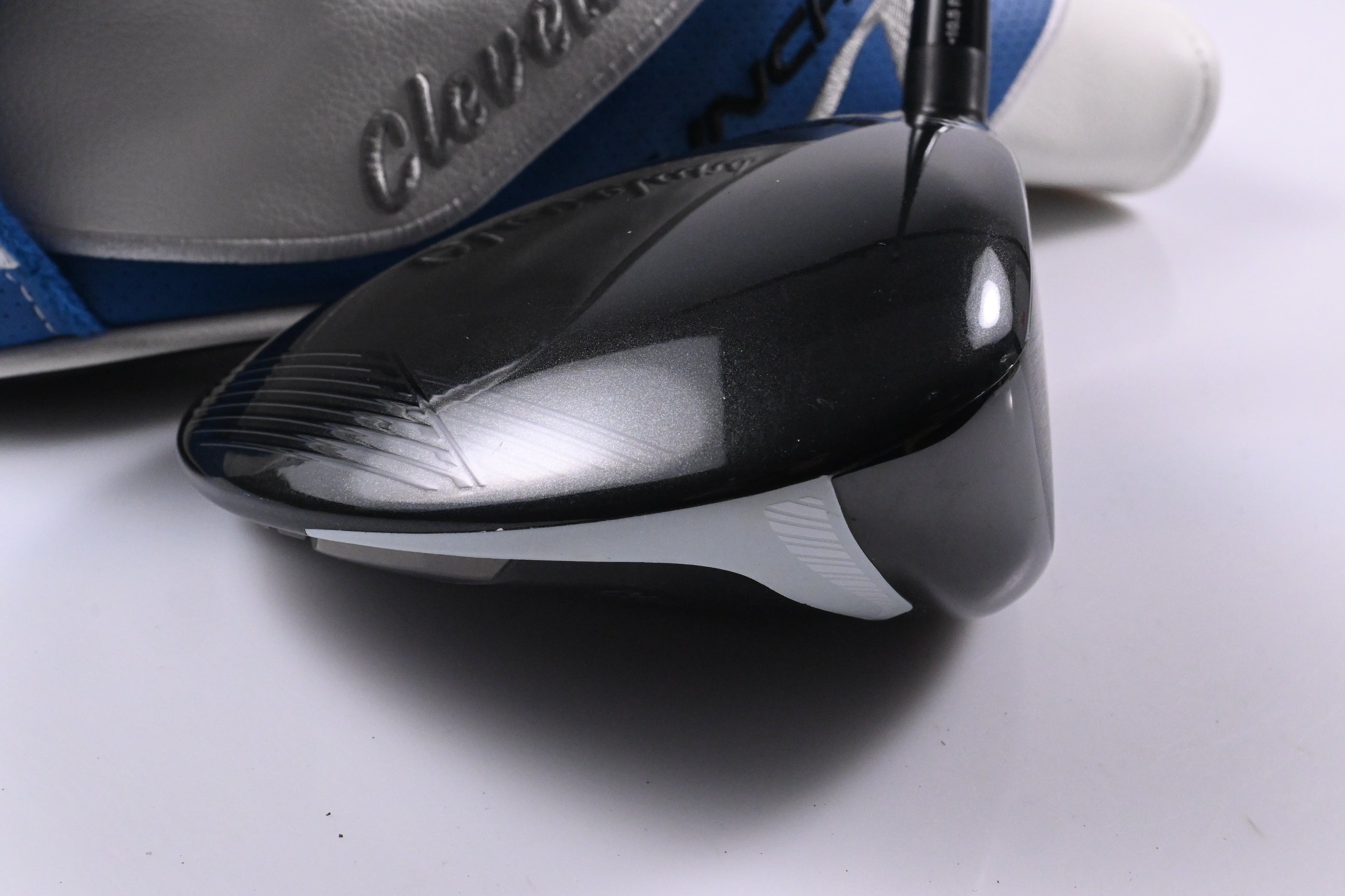 Cleveland Launcher XL 2 Driver / 9 Degree / Stiff Flex Tensei AV Blue 55 Shaft