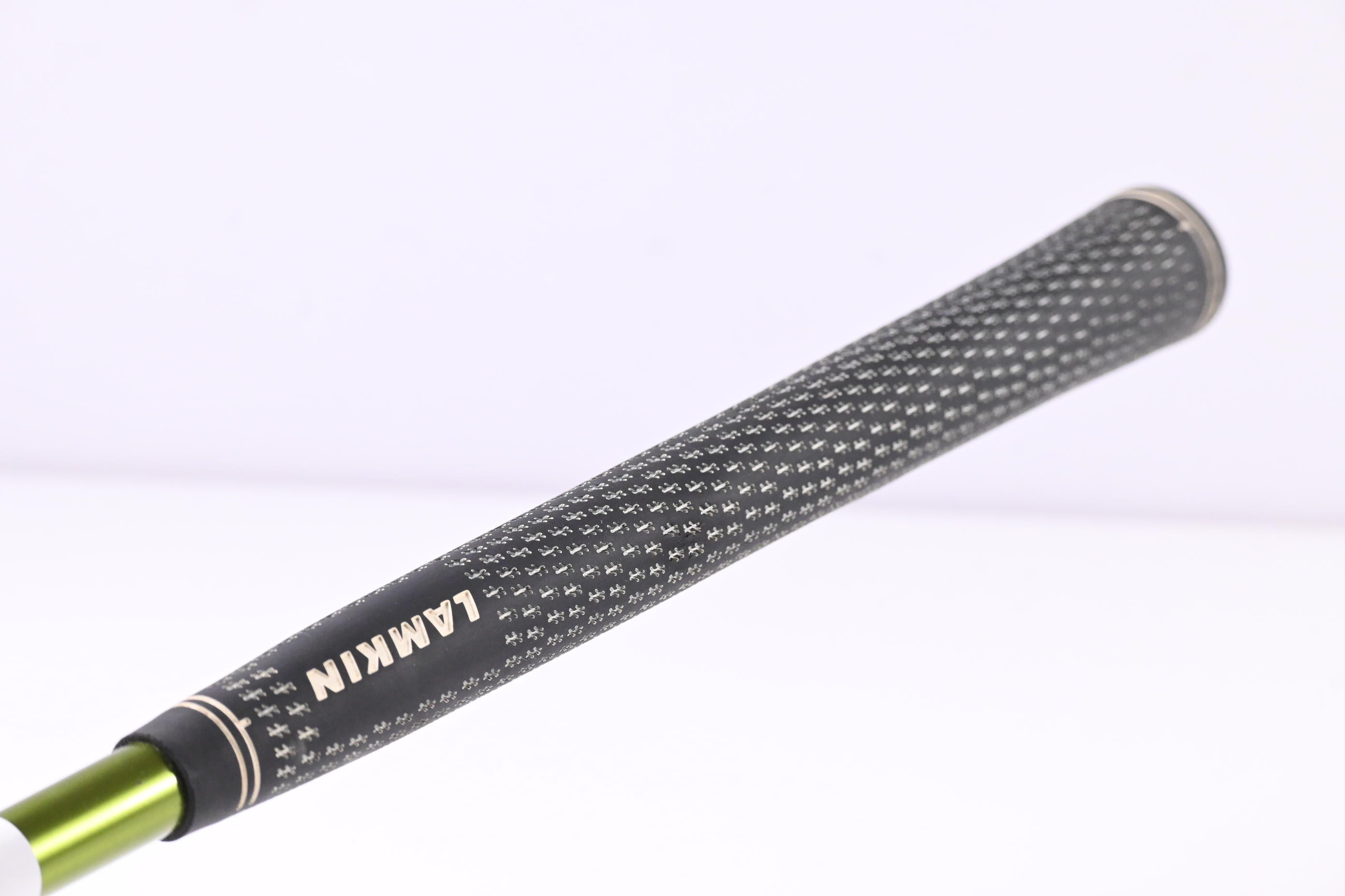 Cleveland HiBore Driver / 10.5 Degree / Regular Flex Aldila NV Green 65 Shaft