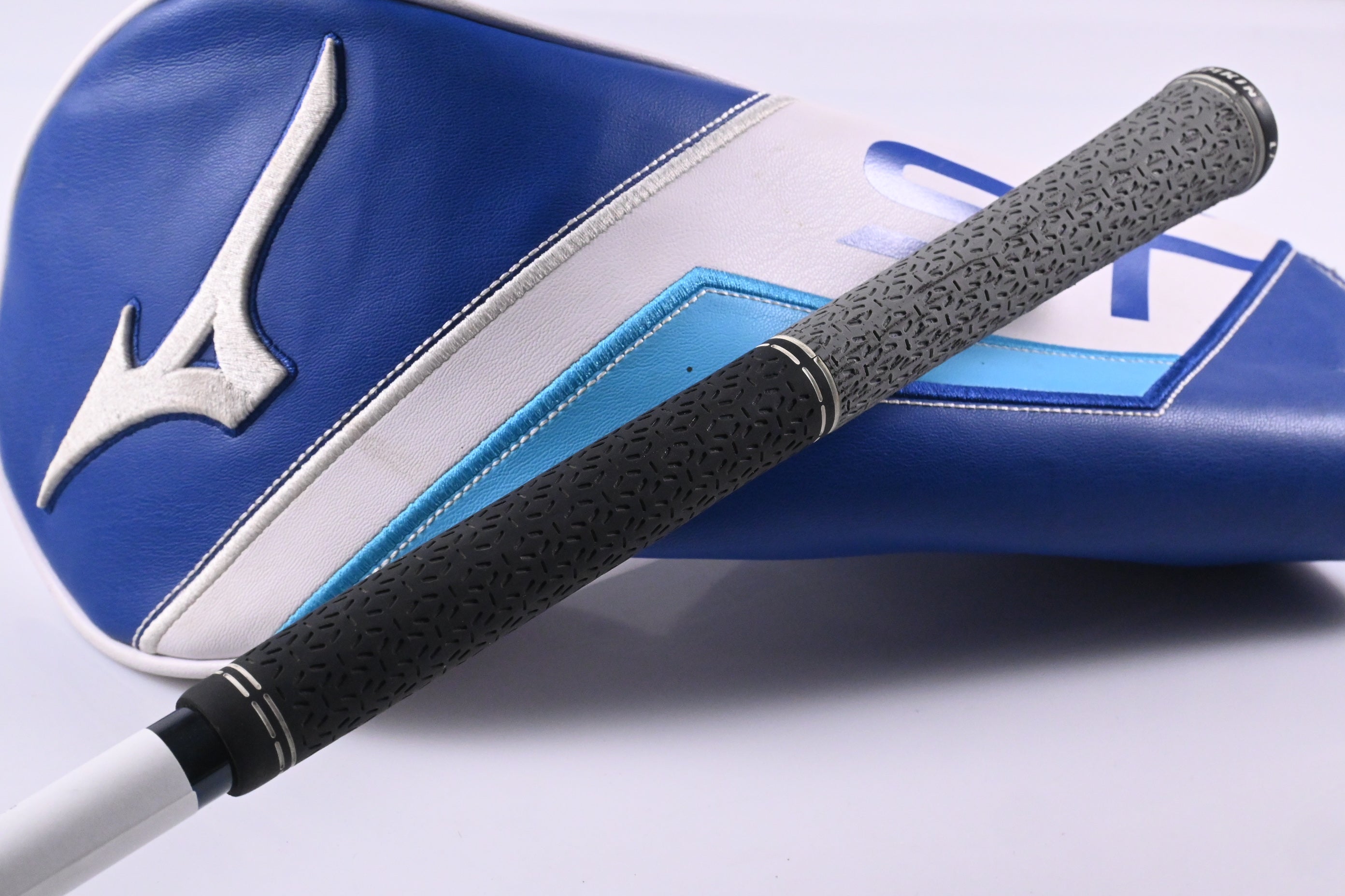 Mizuno ST-Max 230 Driver / 10.5 Degree / Stiff Flex UST Mamiya LIN-Q M40X Red 5