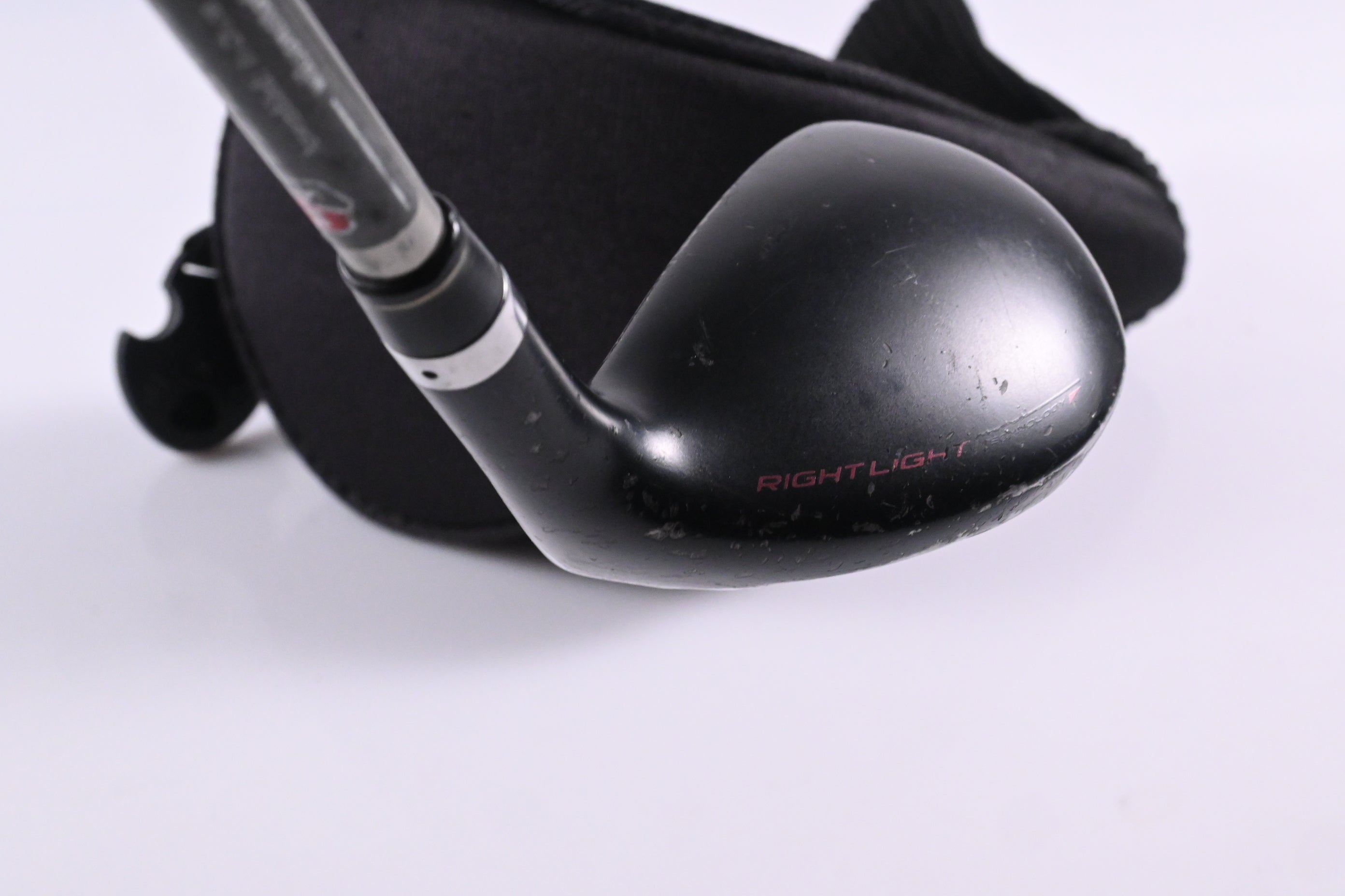 Wilson D200 #4 Hybrid / 22 Degree / Regular Flex UST Mamiya Elements Chrome 54