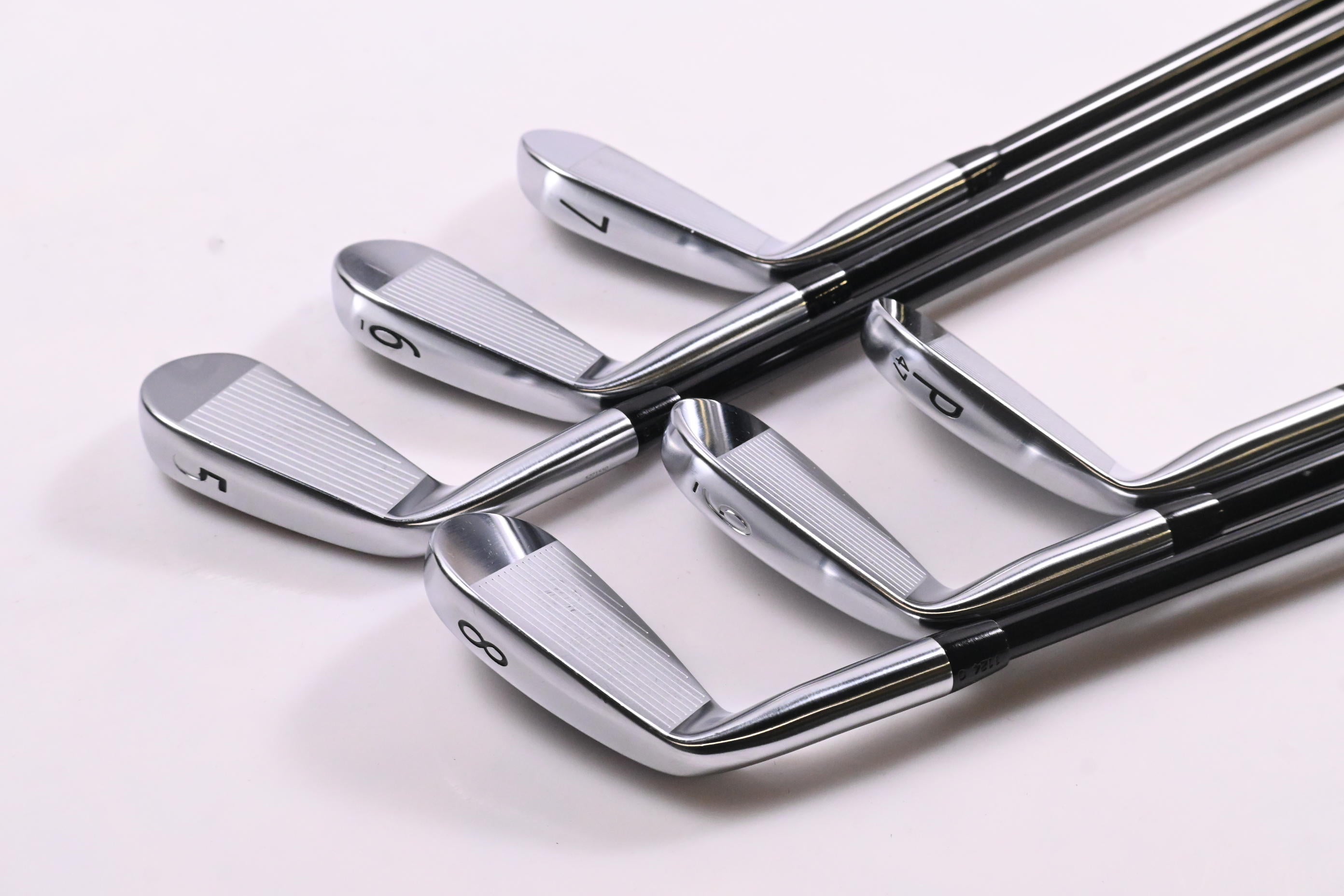 Titleist CB 620 Irons / 5-PW / Senior Flex Tensei AV Red AM(2) Shafts