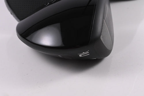 Cobra OPTM LS Driver / 9 Degree / Regular Flex Kai'li DarkWave Red 50 Shaft