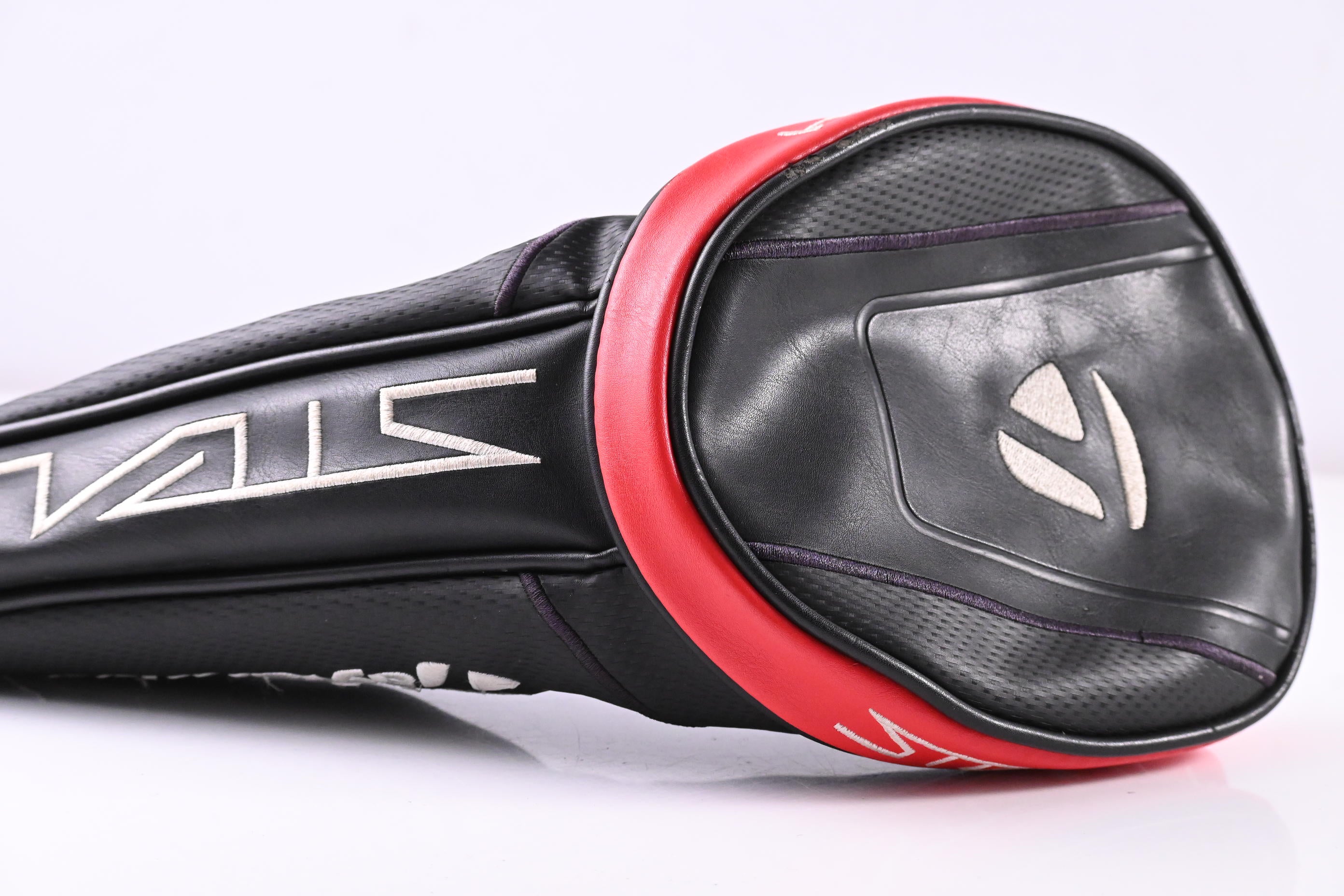 Left Hand Taylormade Stealth Driver / 10.5 Degree / Regular Flex Ventus Red 5