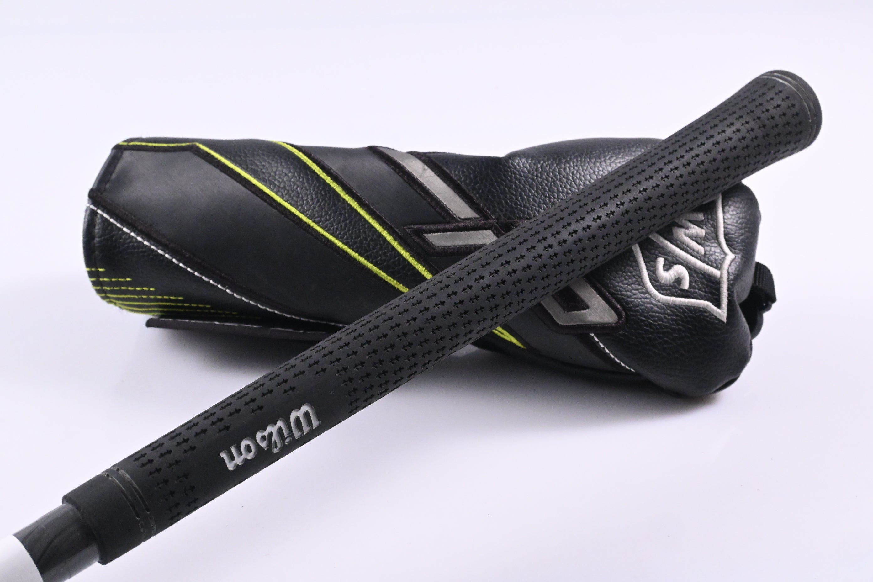 Wilson Launch Pad 2022 #4 Hybrid / 22.5 Degree / Senior Flex Evenflow 55 Shaft
