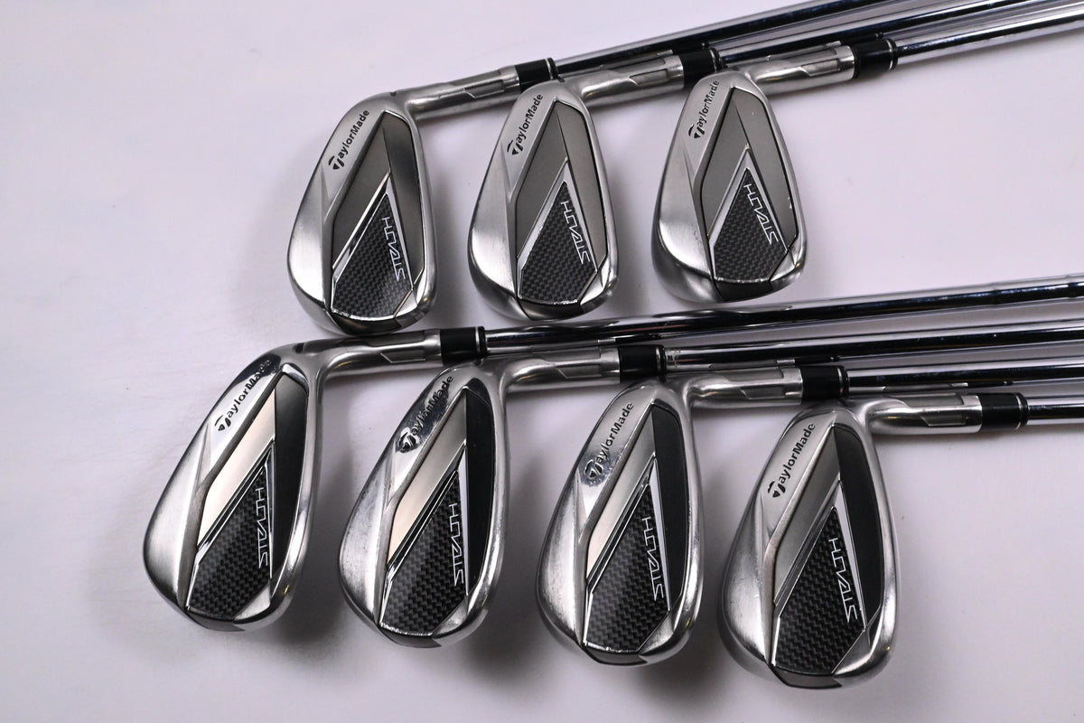 Taylormade Stealth Irons / 5-PW+GW / Stiff Flex Elevate ETS 95 Shafts