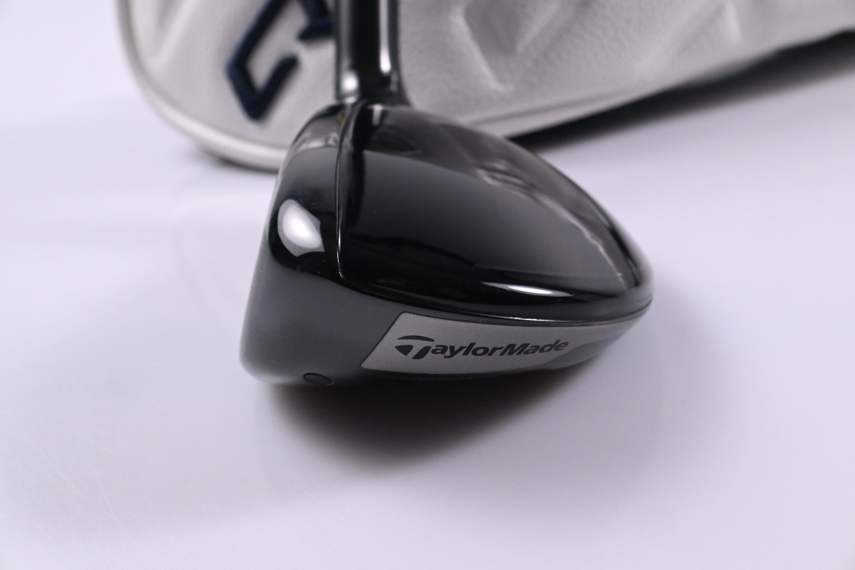 Left Hnad Taylormade Qi10 #3 Hybrid / 19 Degree / Stiff Flex HZRDUS Gen4 Black 80