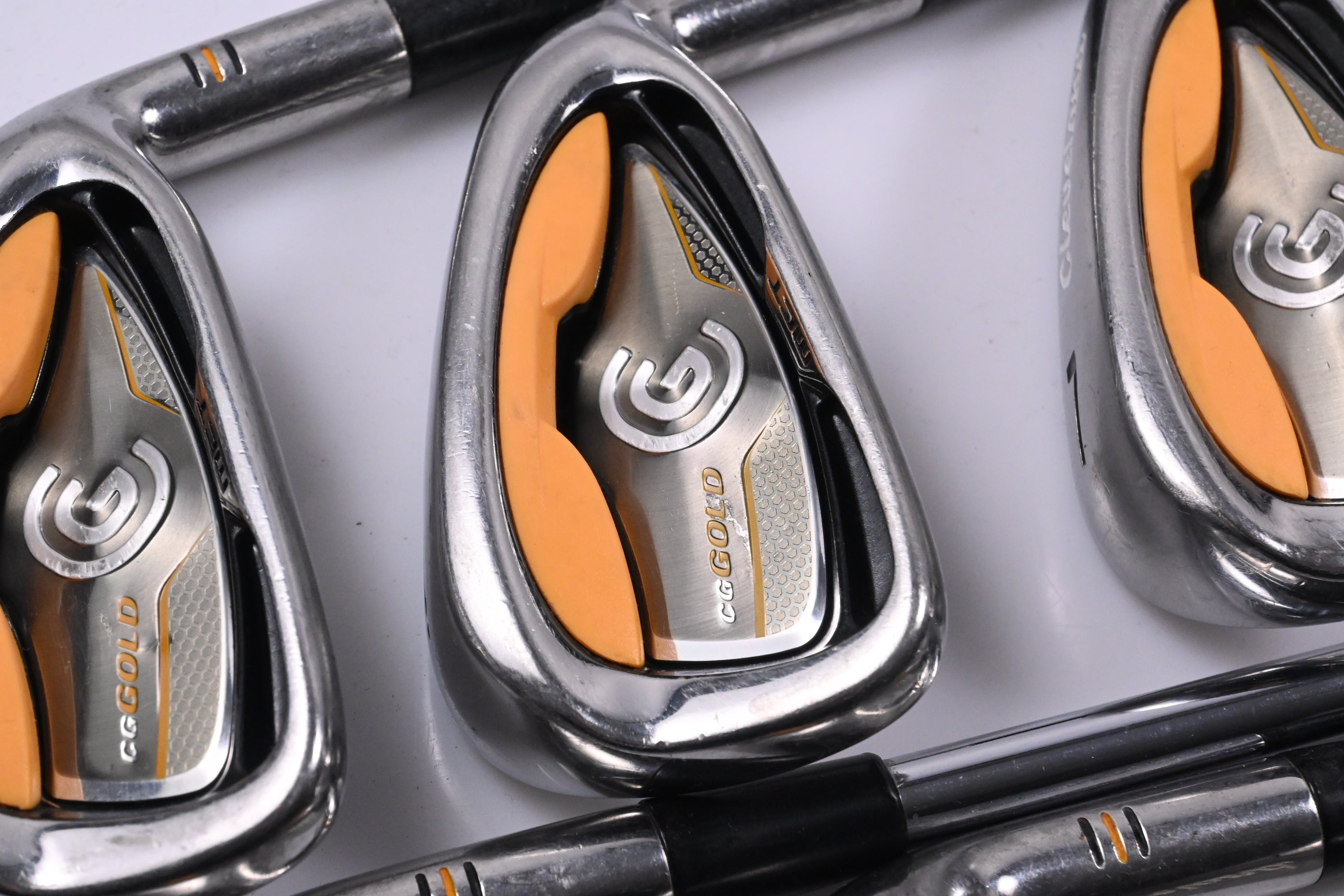 Cleveland CG Gold Irons / 5-PW / Regular Flex Action Flighted Shafts