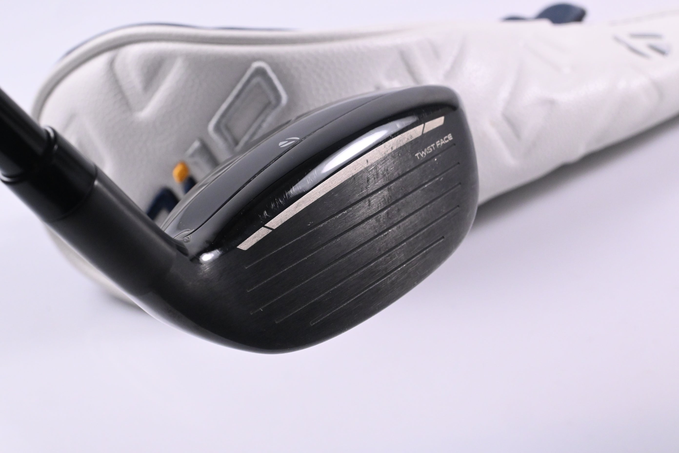 Left Hnad Taylormade Qi10 #3 Hybrid / 19 Degree / Stiff Flex HZRDUS Gen4 Black 80