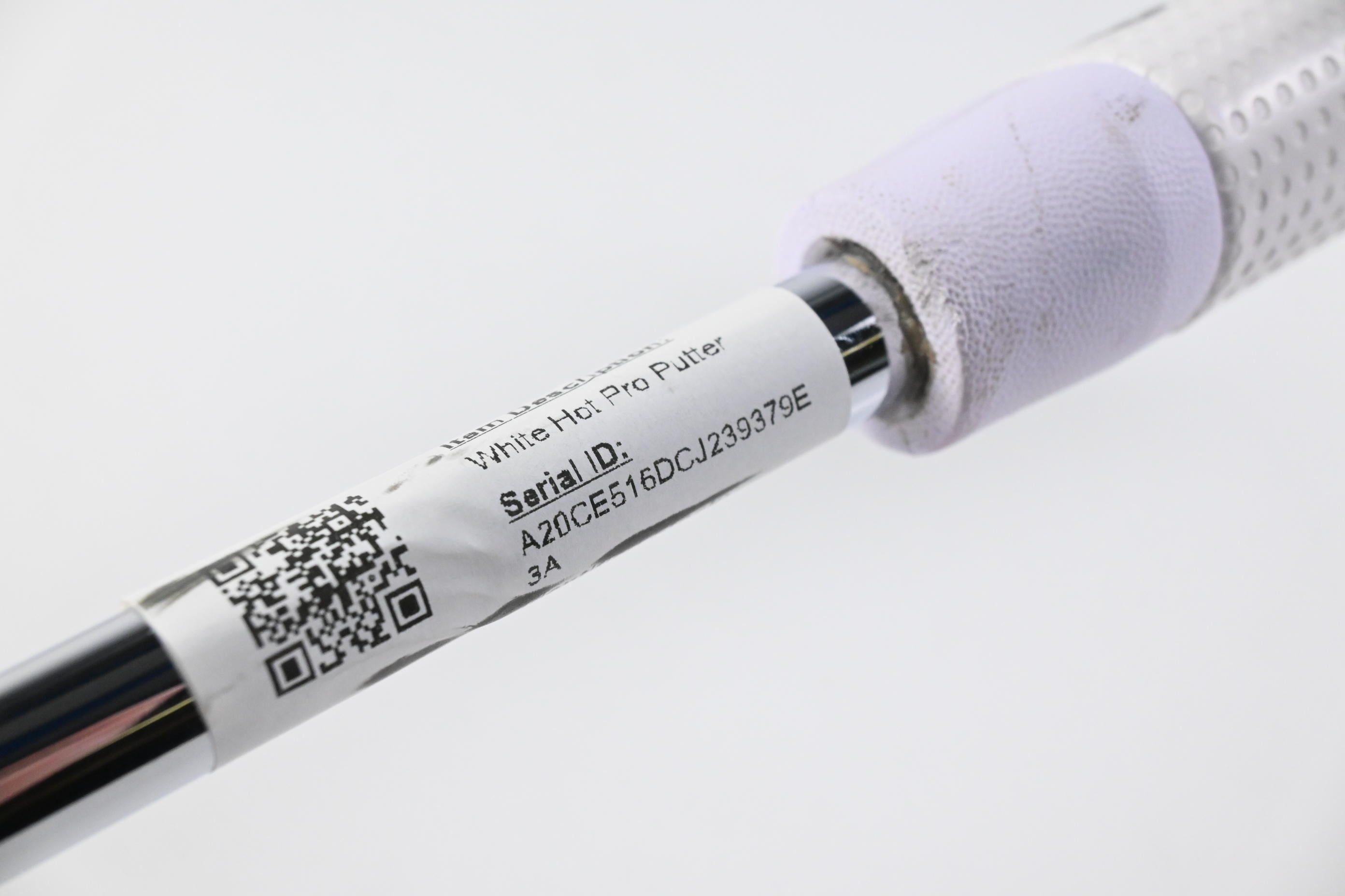 Odyssey White Hot Pro V-Line Putter / 34 Inch