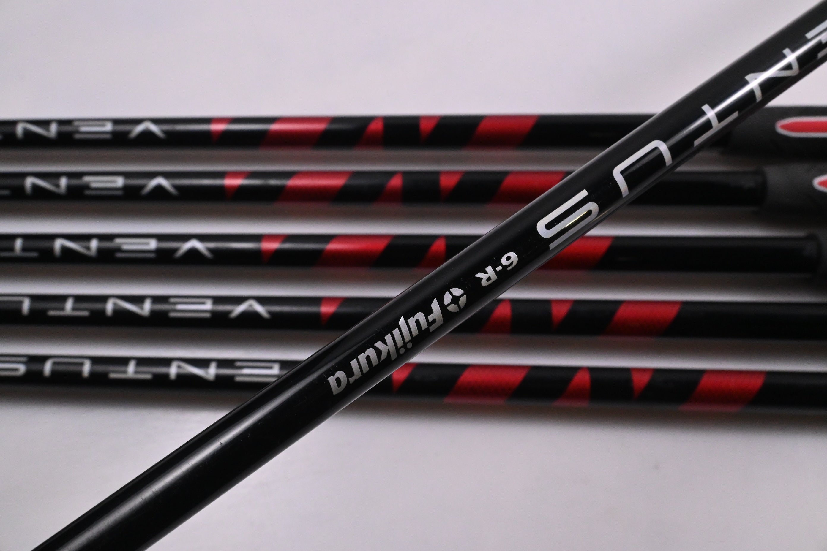 Taylormade Stealth Irons / 5-PW / Regular Flex Ventus Red 6 Shaft