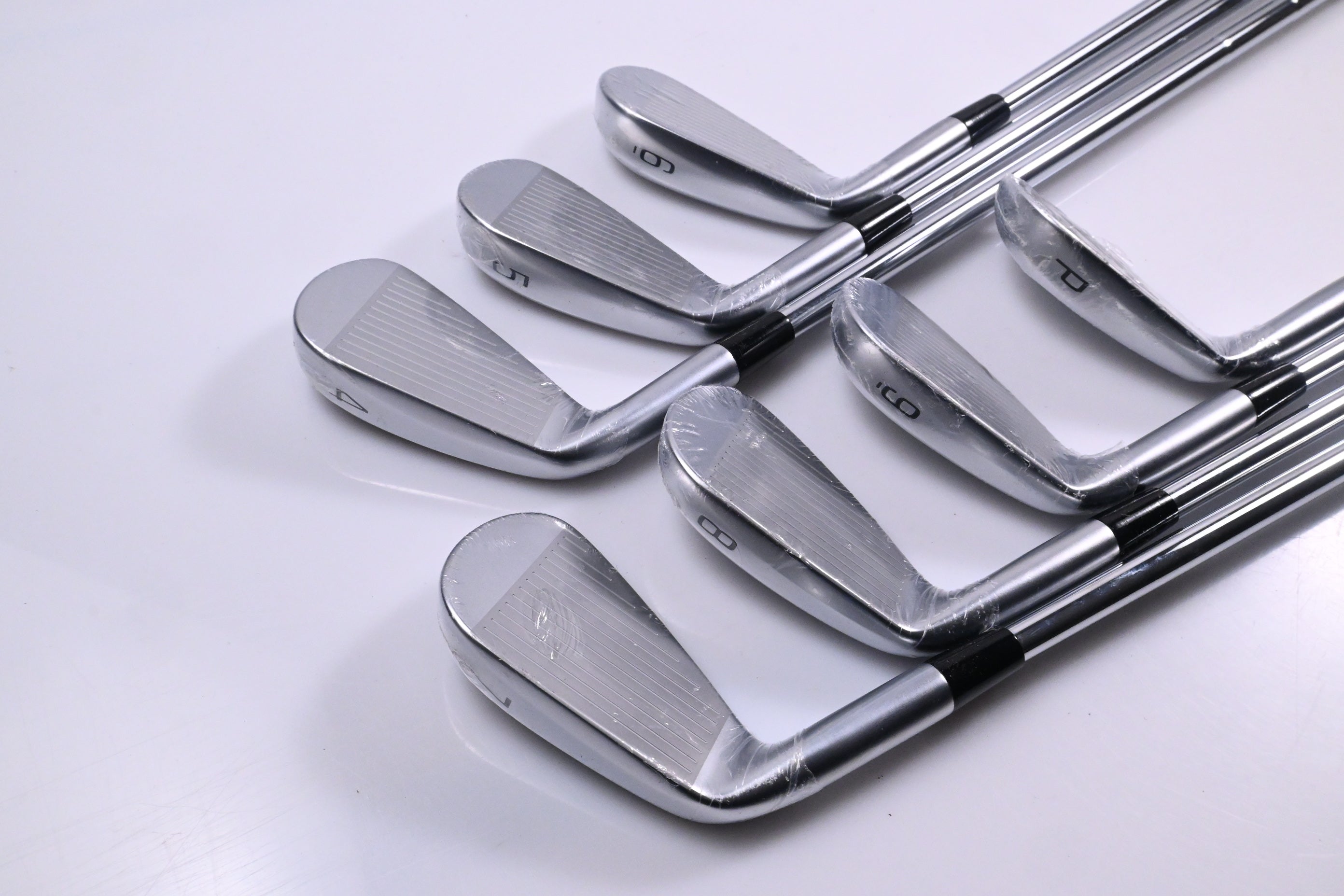 Mizuno JPX 925 Forged Irons / 4-PW / Stiff Flex Dynamic Gold S300 Shafts