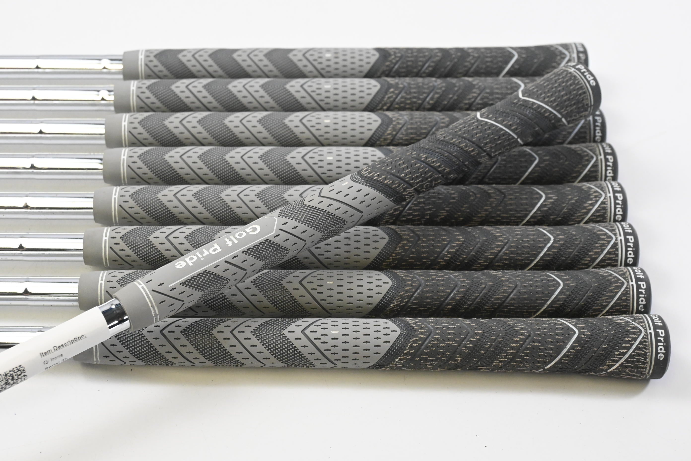 Taylormade Qi Irons / 4-PW+GW+SW / Stiff Flex Elevate MPH 95 Shafts