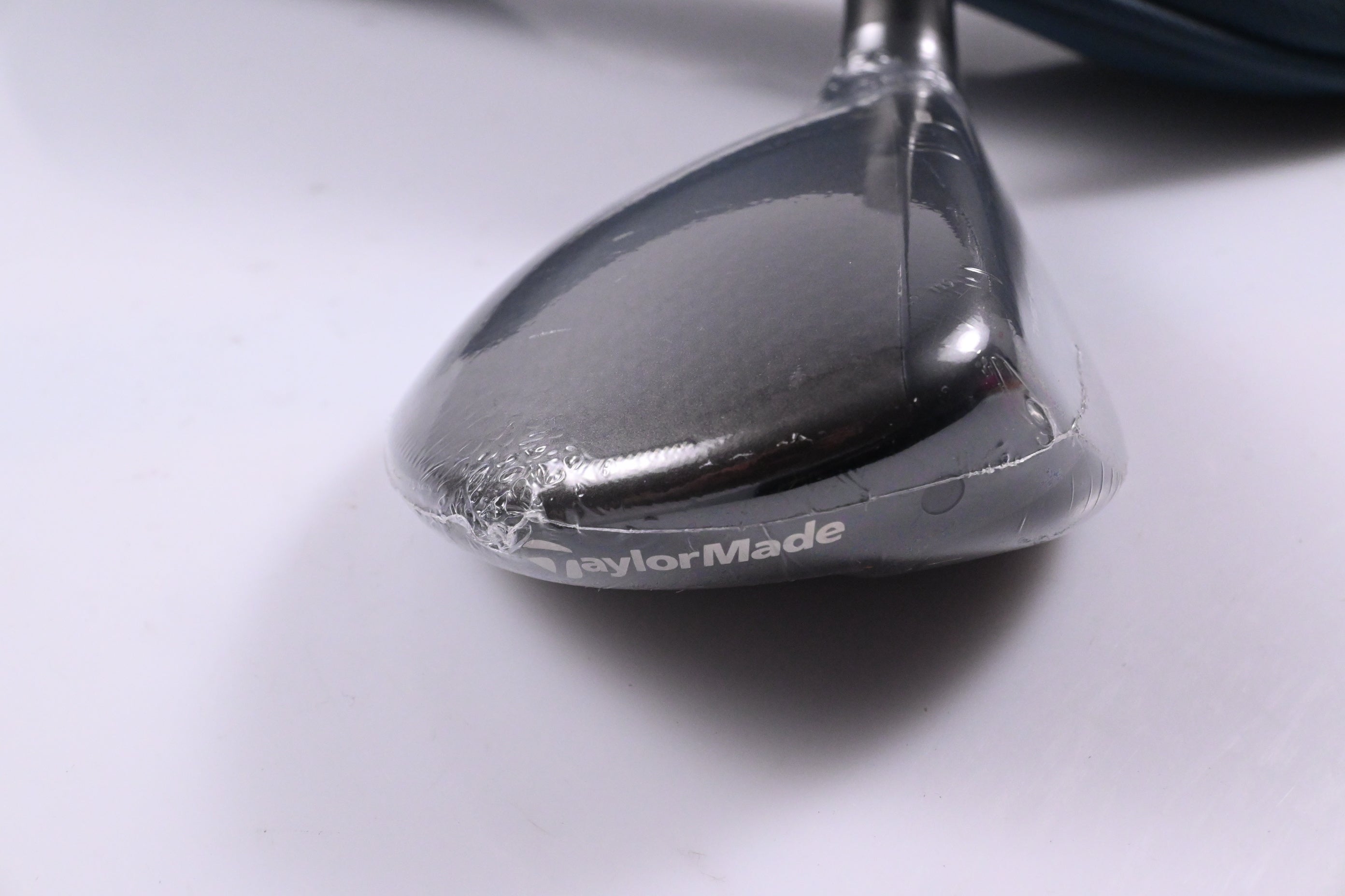 Taylormade Qi4D Max Lite #5 Hybrid / 26 Degree / Senior Flex REAX 45 Shaft