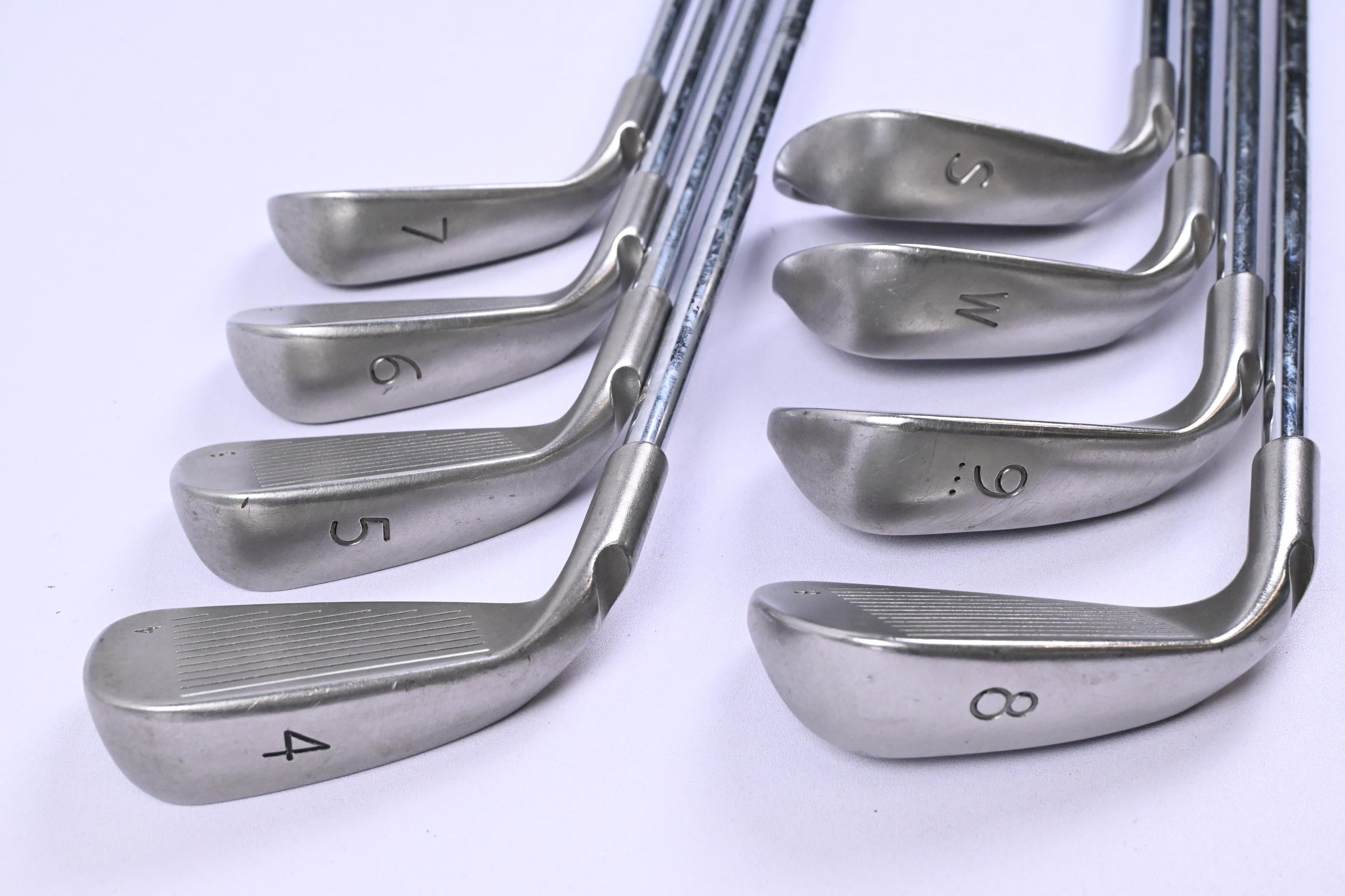 Ping G5 Irons / 4-PW+SW / Black Dot / Regular Flex Ping AWT Shafts