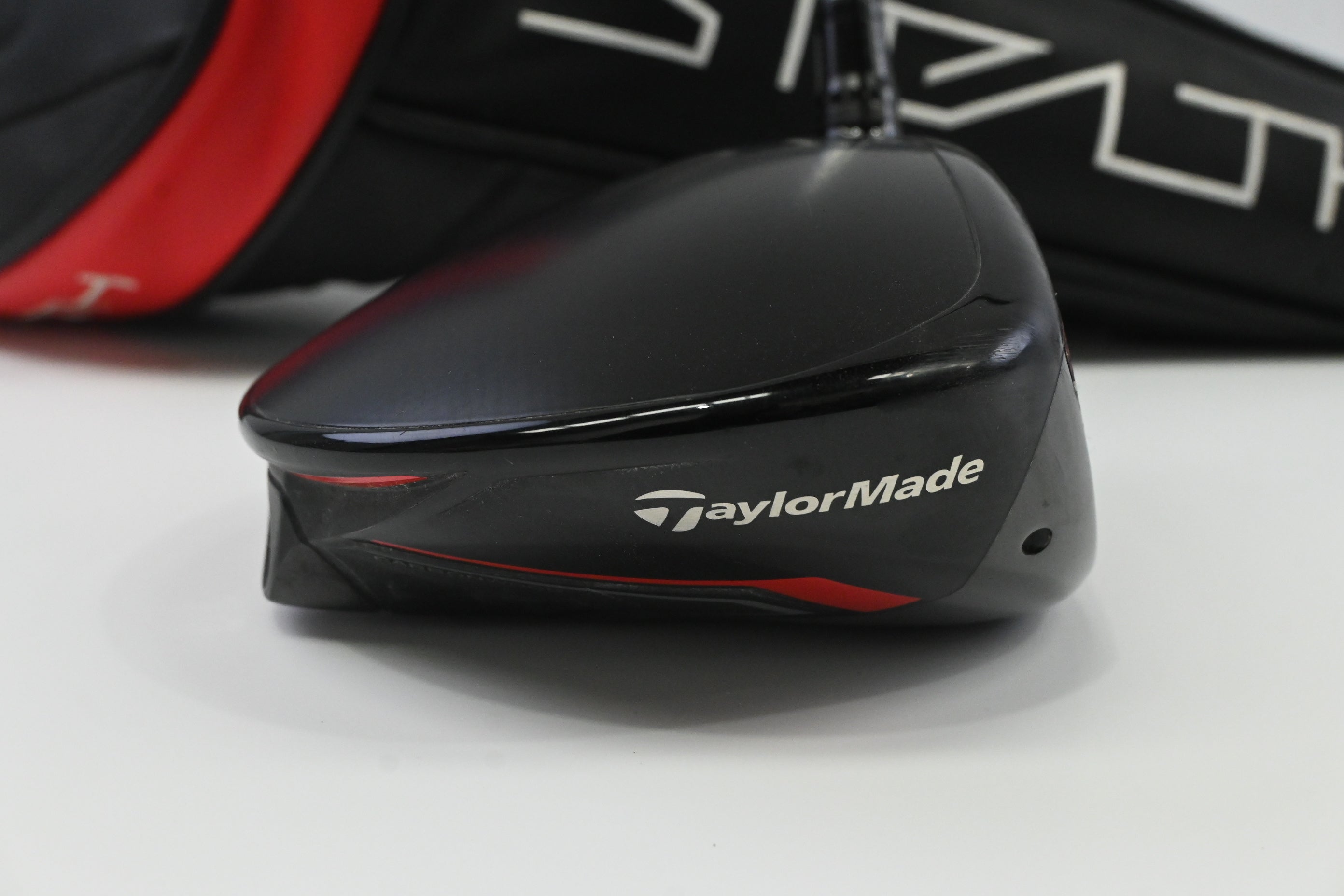 Taylormade Stealth Driver / 10.5 Degree / Regular Flex Aldila Ascent Red 60