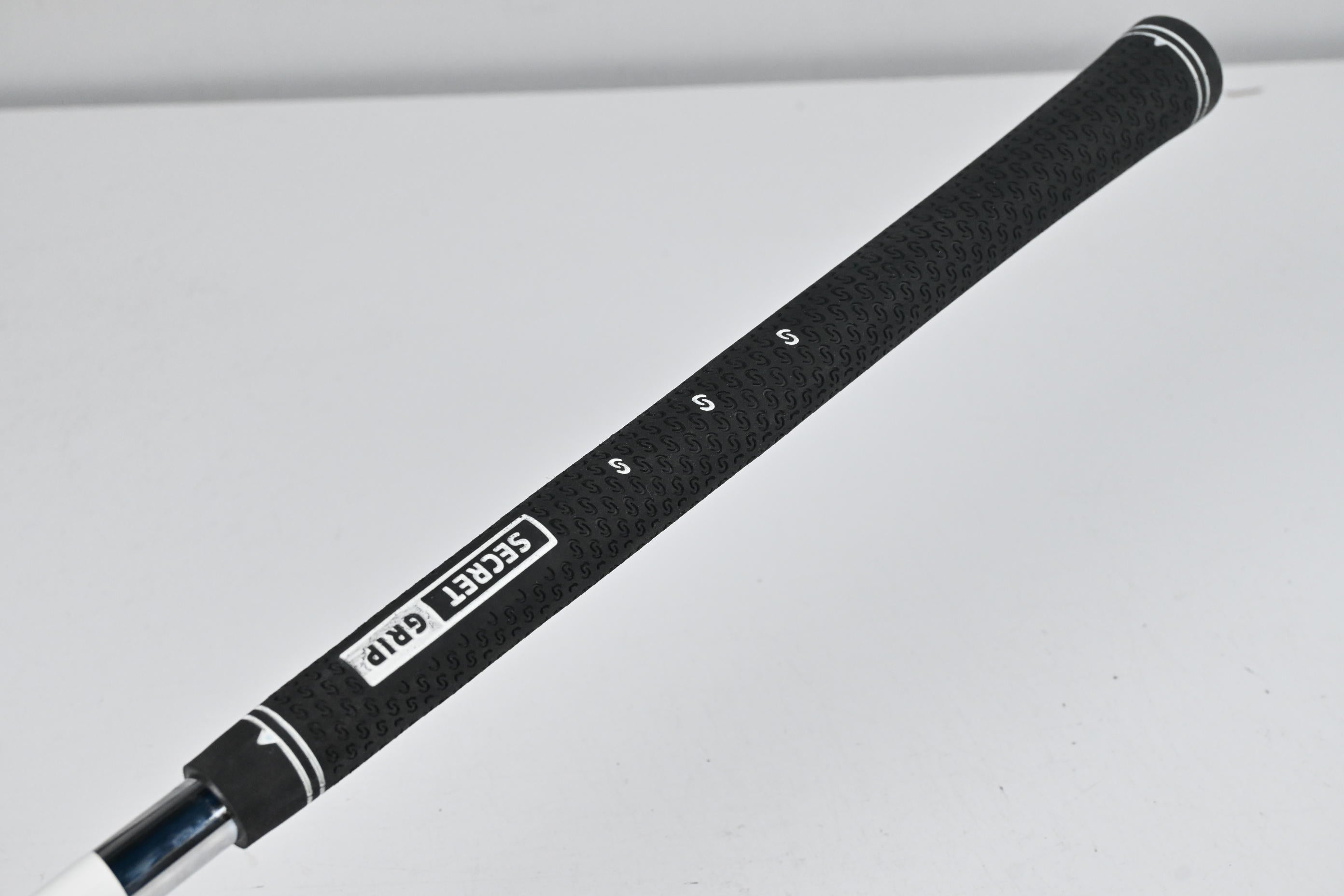 Taylormade P7MC 2020 #4 Iron / 23 Degree / X-Flex KBS Tour 130 Shaft