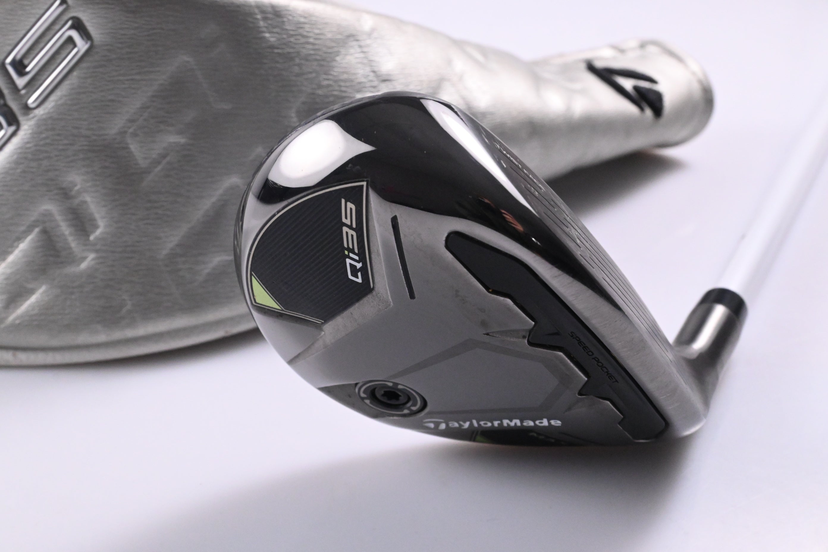 Ladies Taylormade Qi35 Max #5 Hybrid / 27 Degree / Ladies Flex Airspeeder 40 Shaft