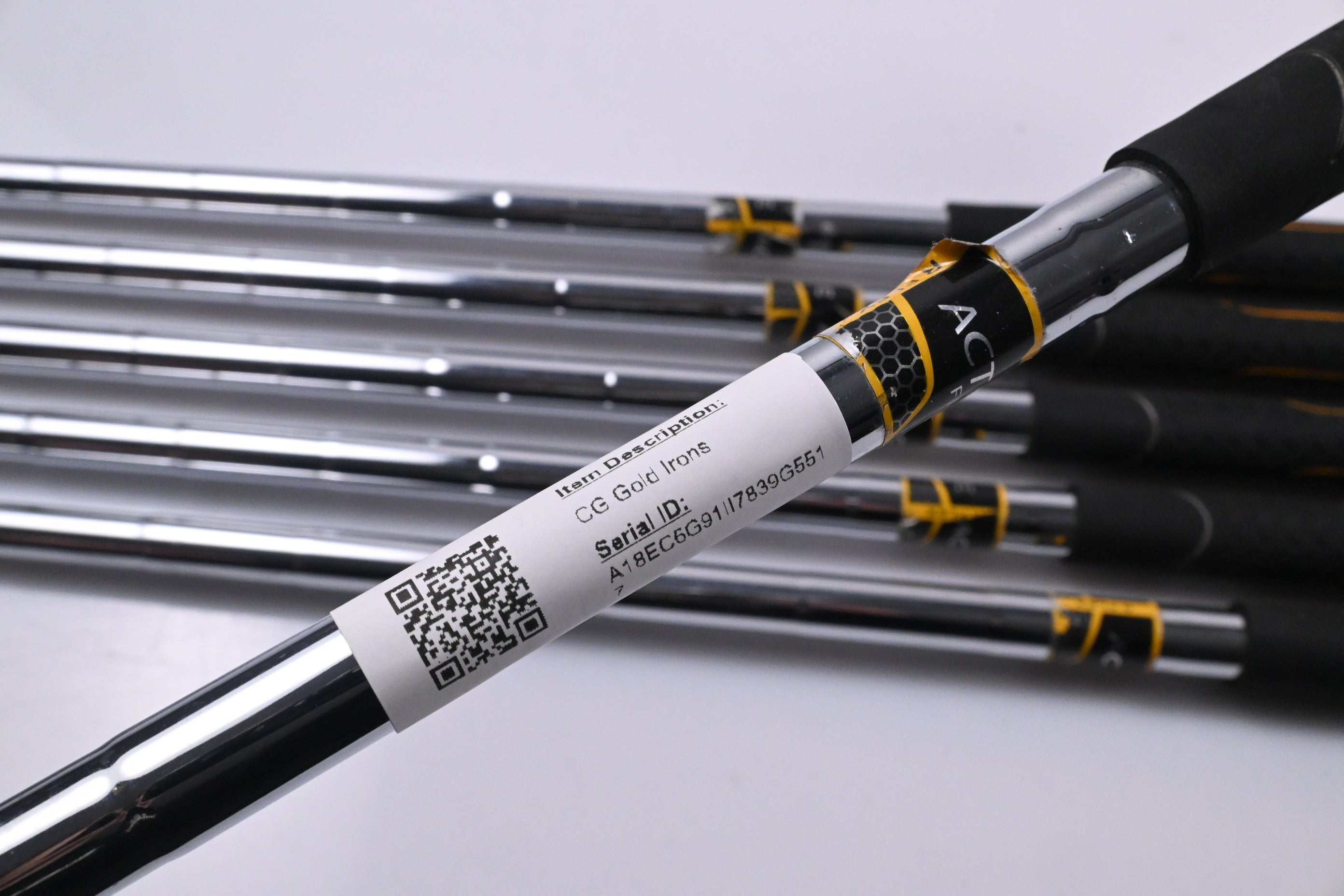 Cleveland CG Gold Irons / 5-PW / Regular Flex Action Flighted Shafts