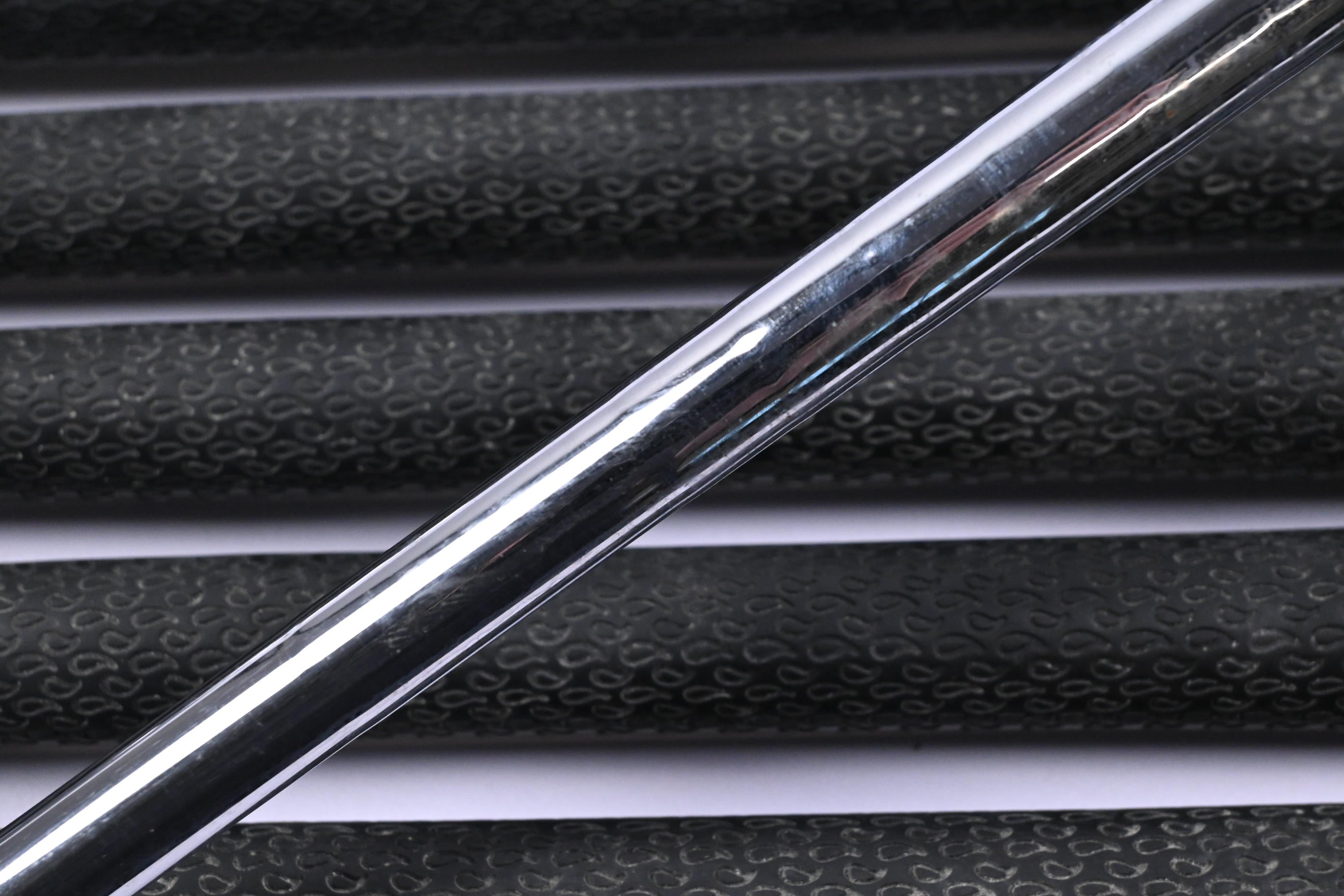 Ping G5 Irons / 4-PW+SW / Black Dot / Regular Flex Ping AWT Shafts