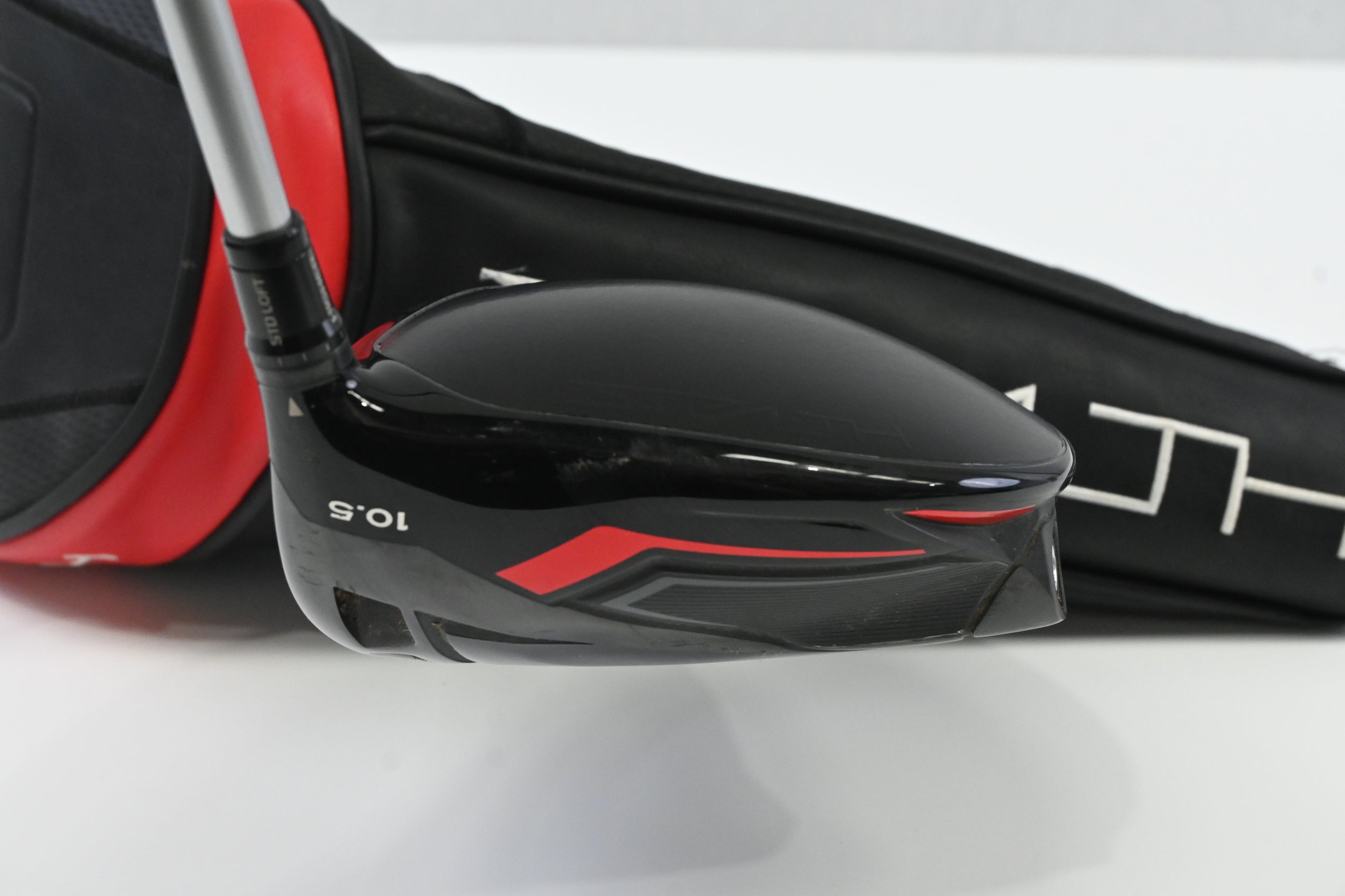 Taylormade Stealth Driver / 10.5 Degree / Regular Flex Aldila Ascent Red 60