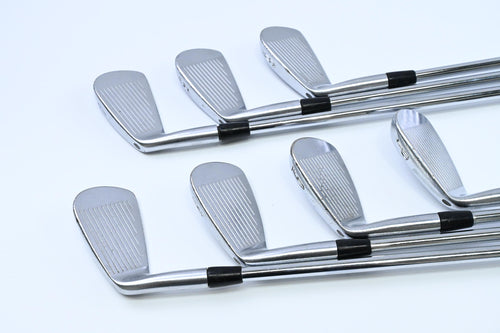 Titleist 660 Forged Irons / 4-PW / Stiff Flex Dynamic Gold S300 Shafts