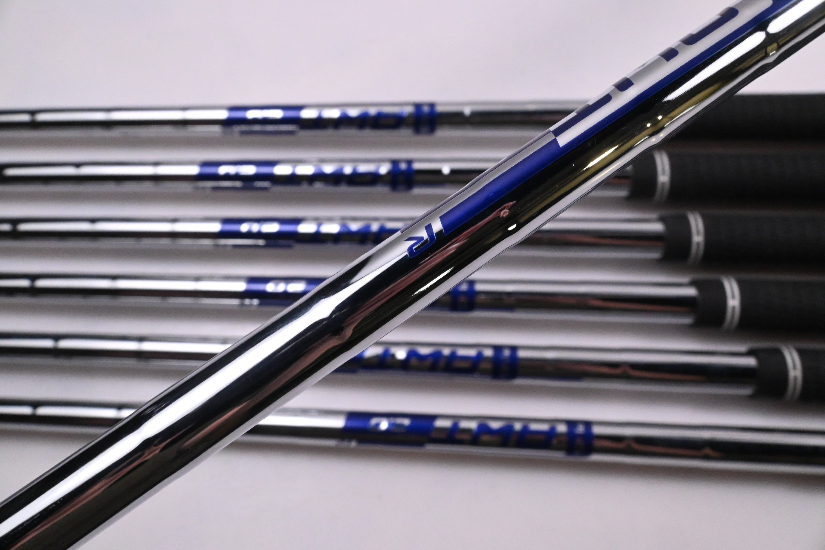 Ping G Series Irons / 5-PW+SW / Blue Dot / Regular Flex Ping AWT 2.0 Shafts
