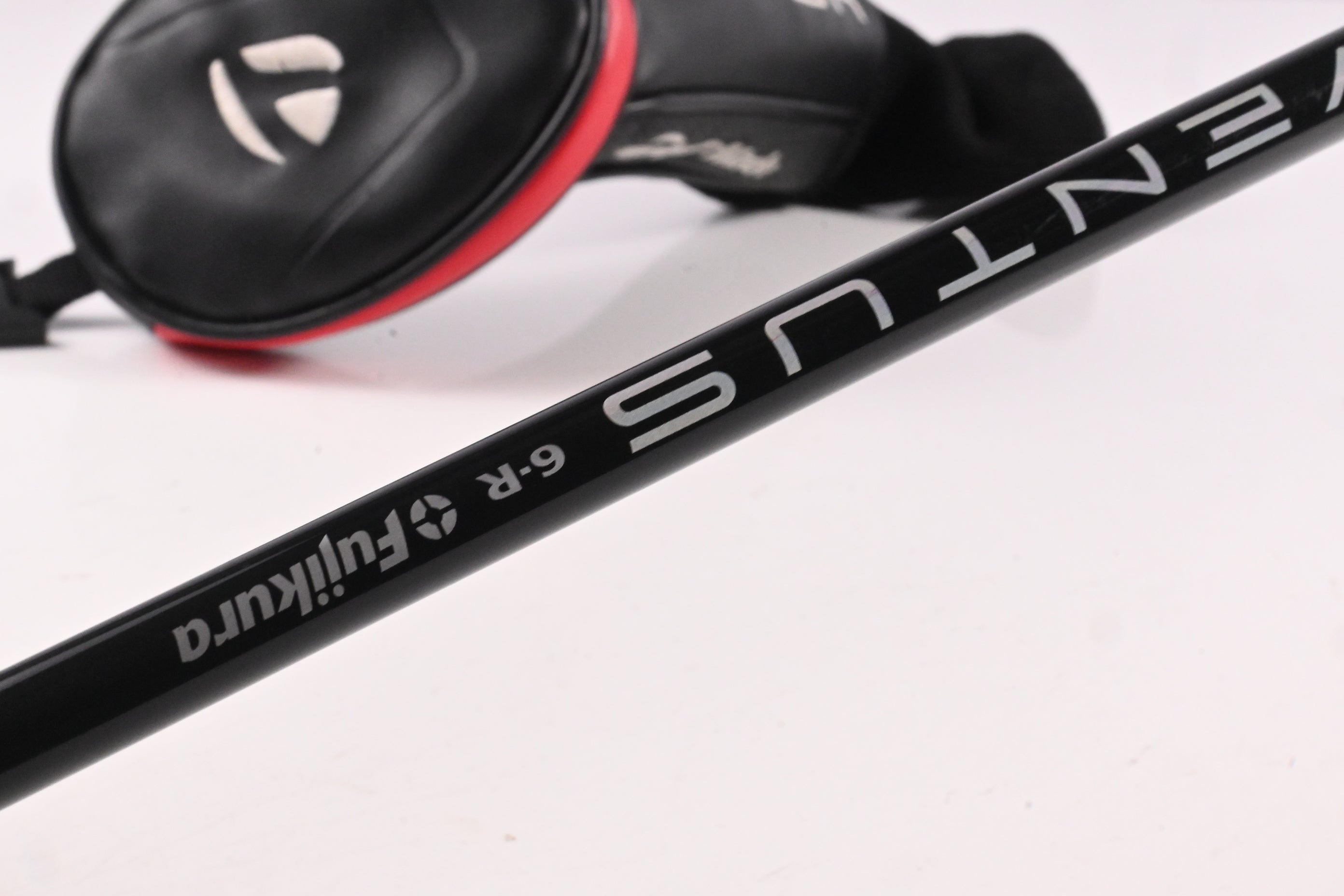 Taylormade Stealth #6 Hybrid / 28 Degree / Regular Flex Fujikura Ventus Red 6