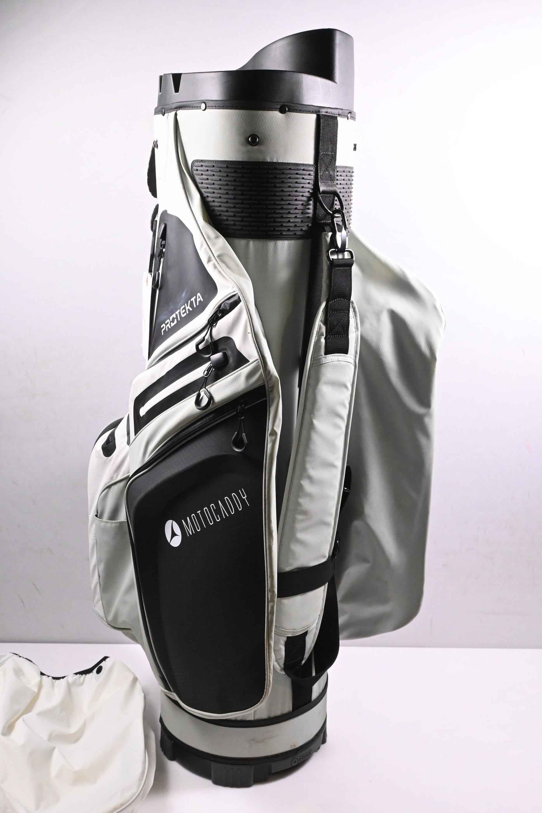Motocaddy Protekta Cart Bag / 14-Way Divider / White, Black