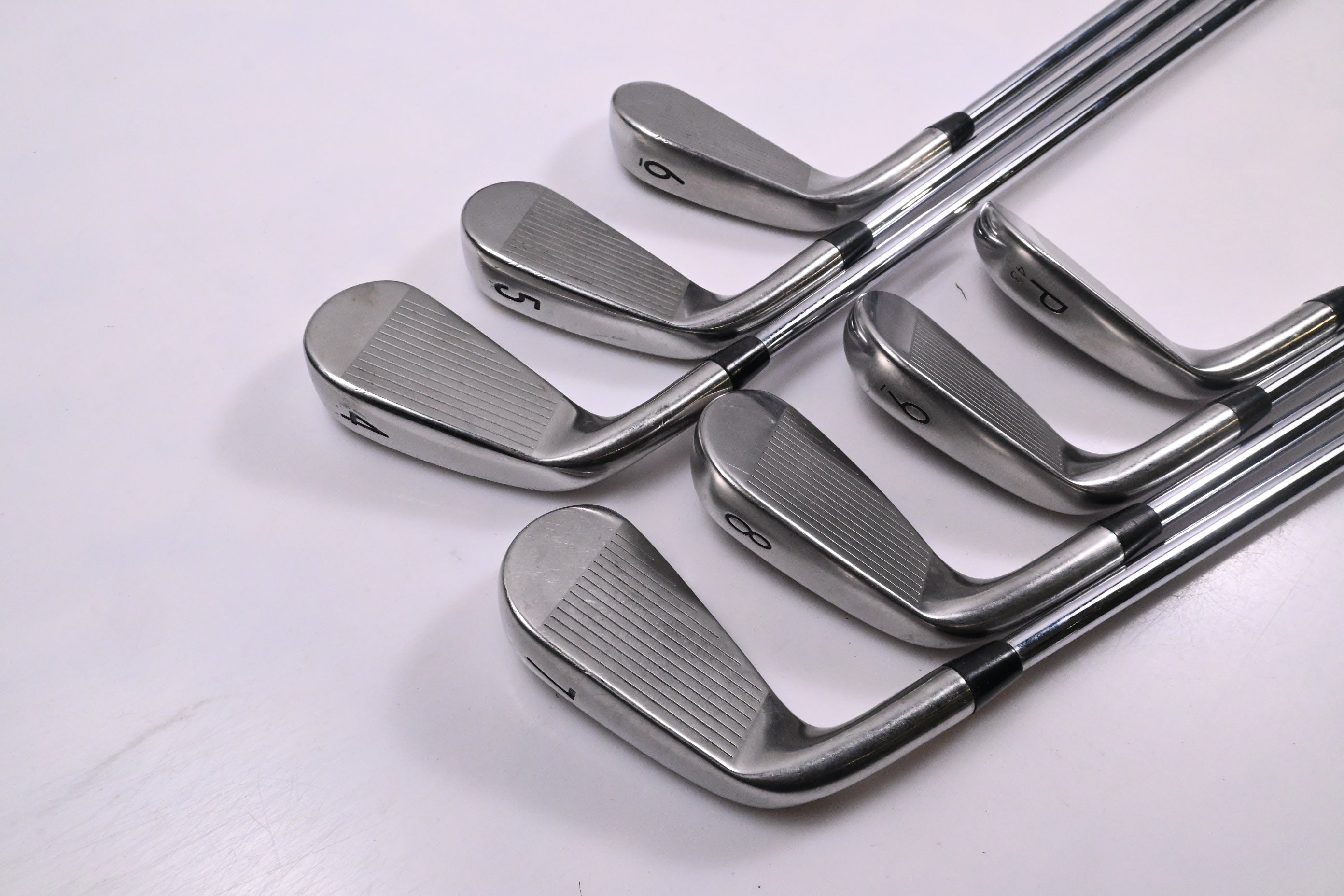 Titleist T300 2019 Irons / 4-PW / Regular Flex N.S.Pro 950GH Shafts