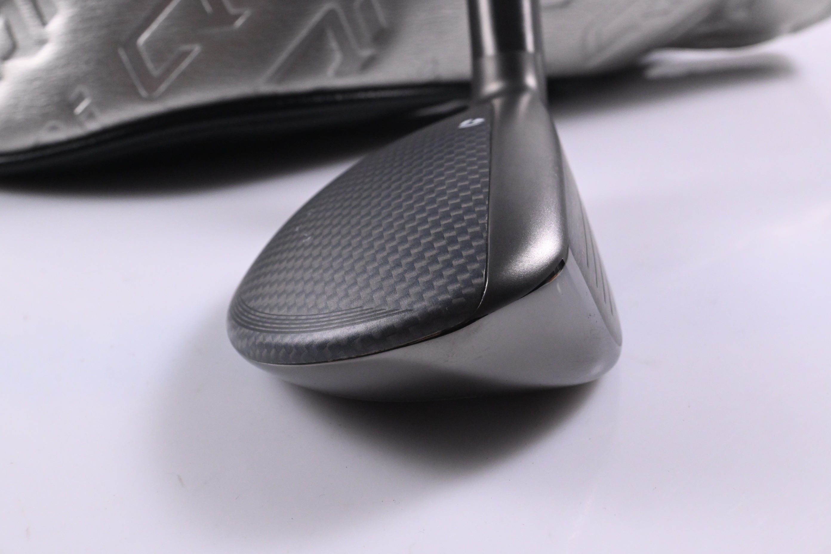 Taylormade Qi35 #2 Hybrid / 17 Degree / X-Flex Tensei AV Limited 85 Shaft