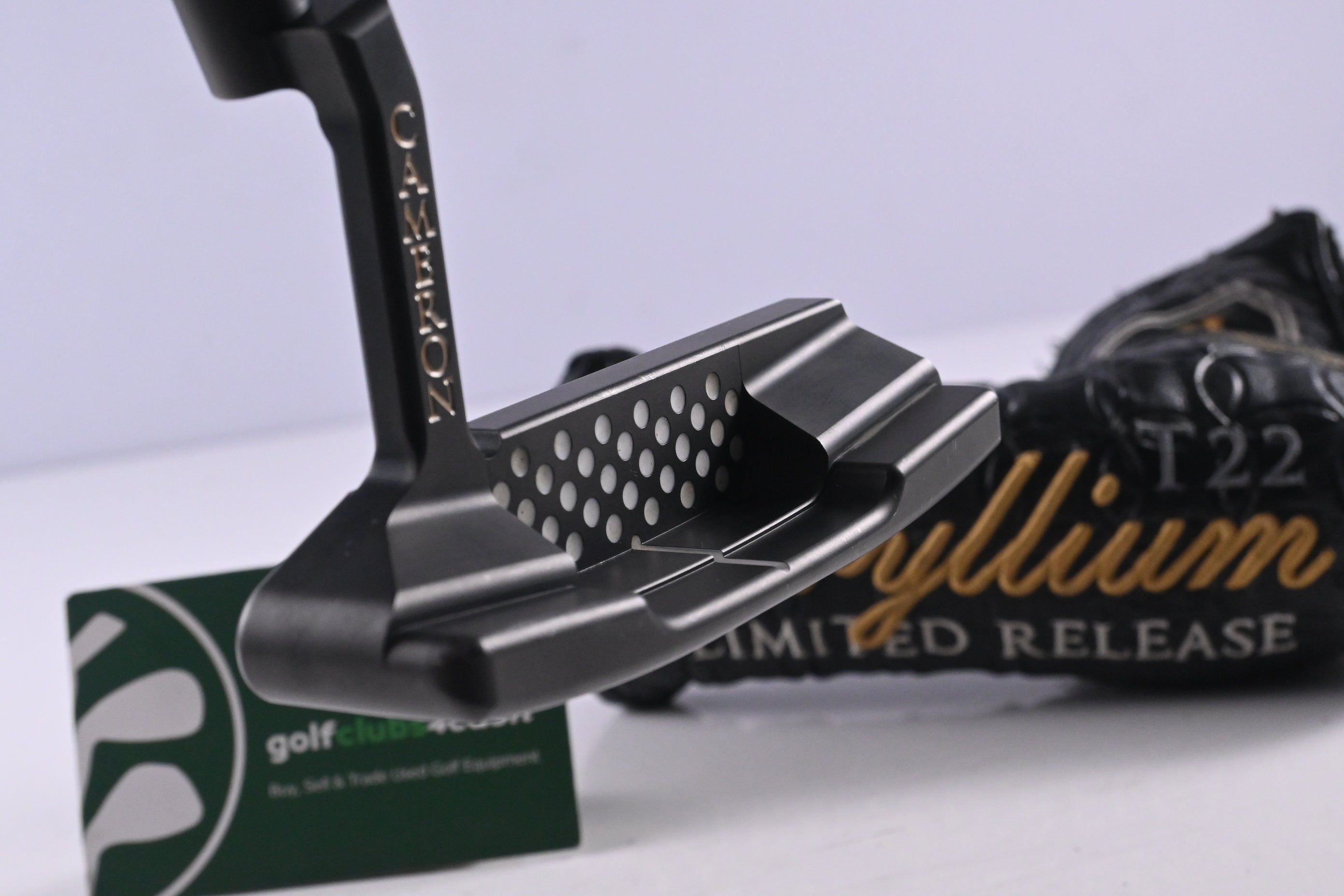 Scotty Cameron Teryllium T22 Newport II Putter / 33 Inch