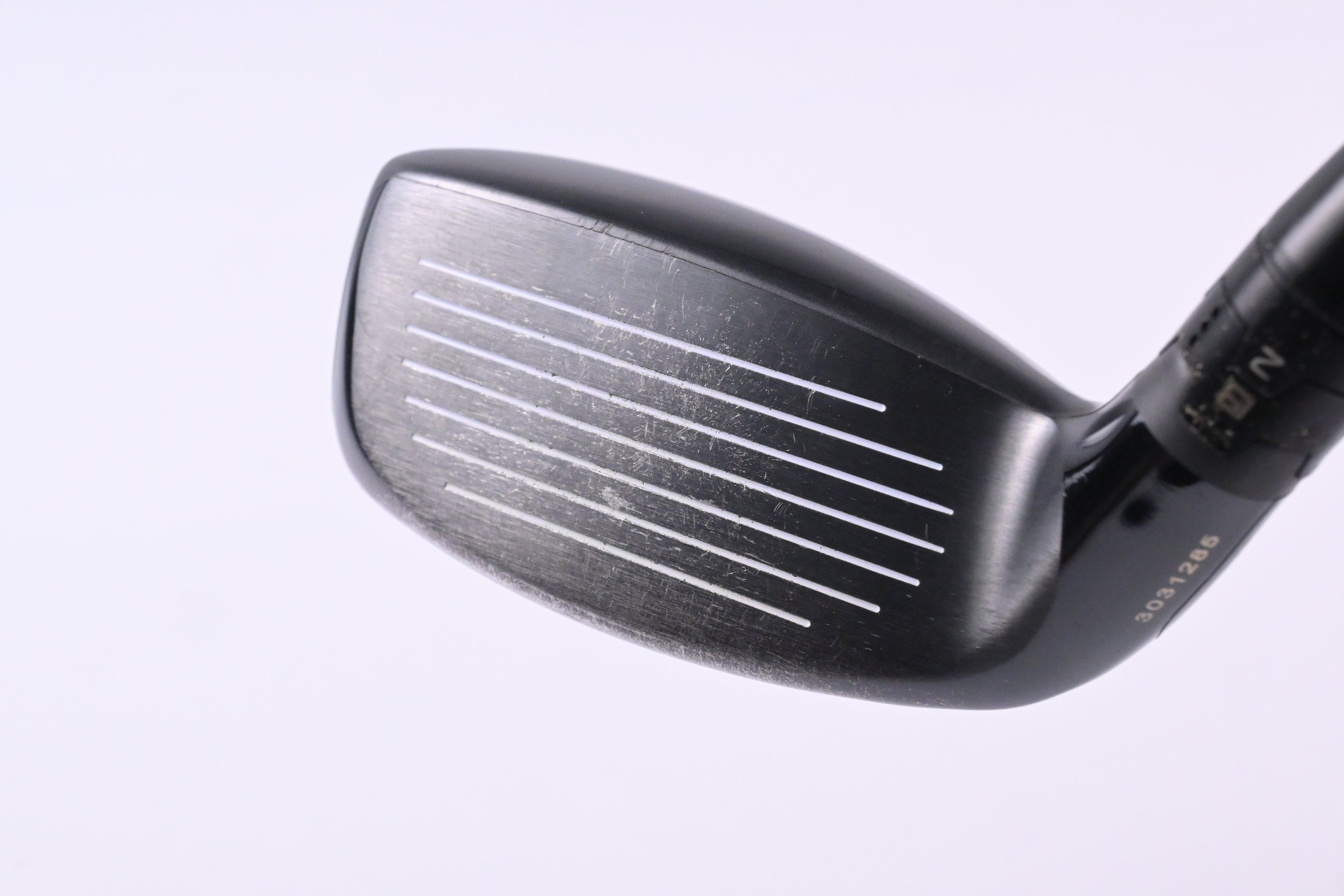 Titleist 818 H2 #3 Hybrid / 21 Degree / Stiff Flex Matrix Ozik Program 130 Shaft