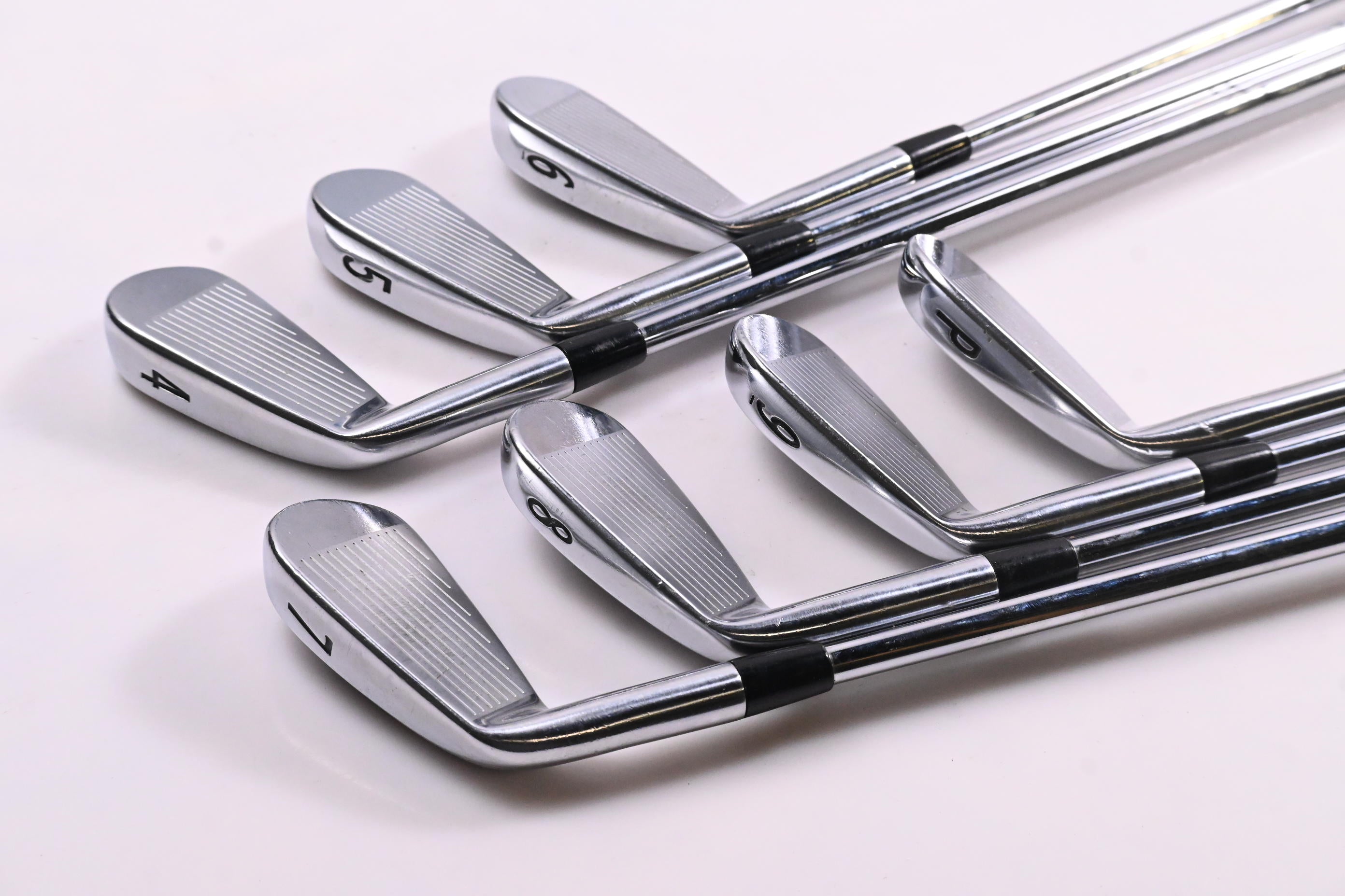 Titleist 714 AP2 Irons / 4-PW / Stiff Flex Dynamic Gold S300 Shafts