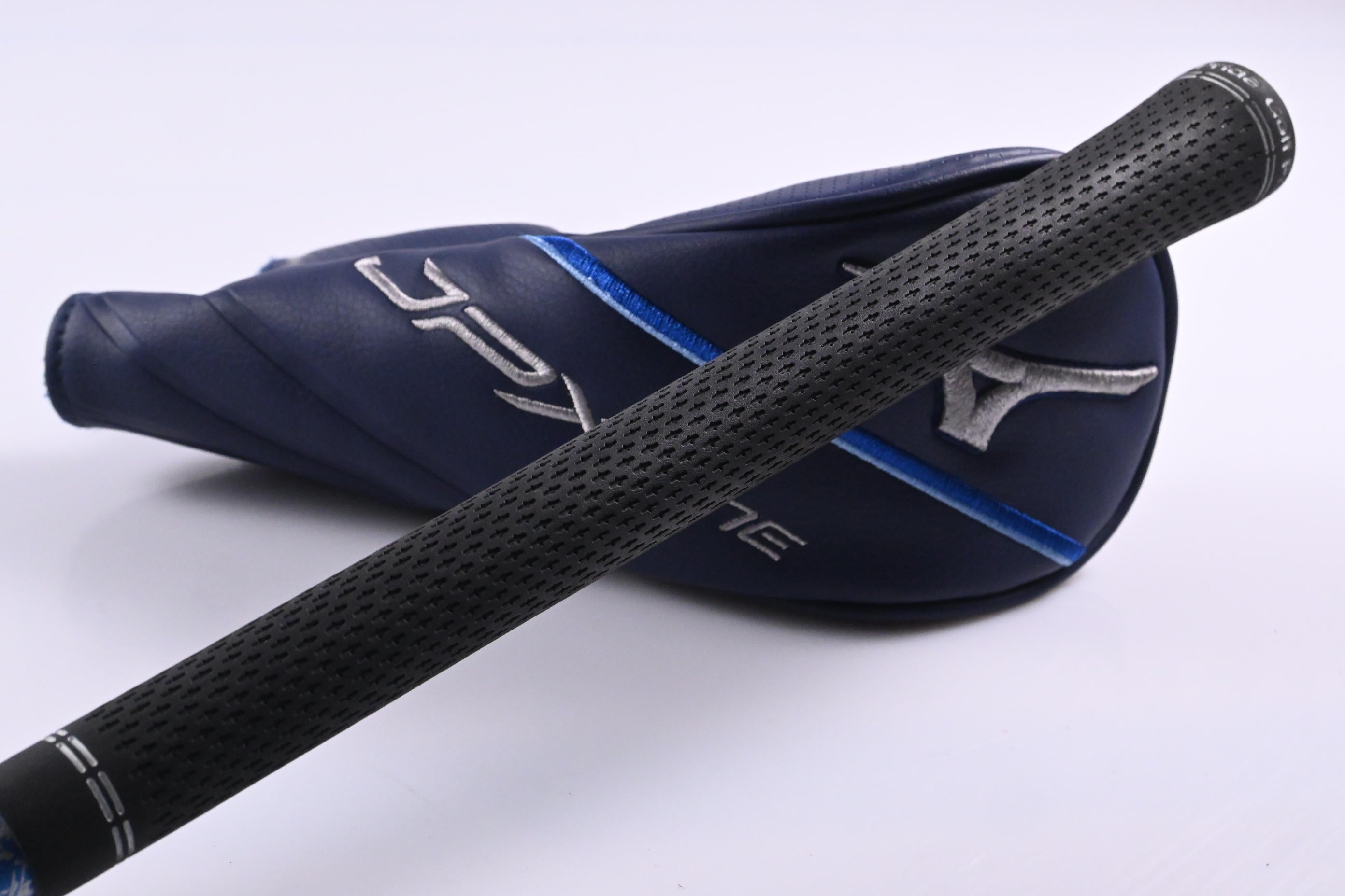 Mizuno JPX One #4 Hybrid / 22 Degree / Regular Flex Denali Frost Blue 70 Shaft