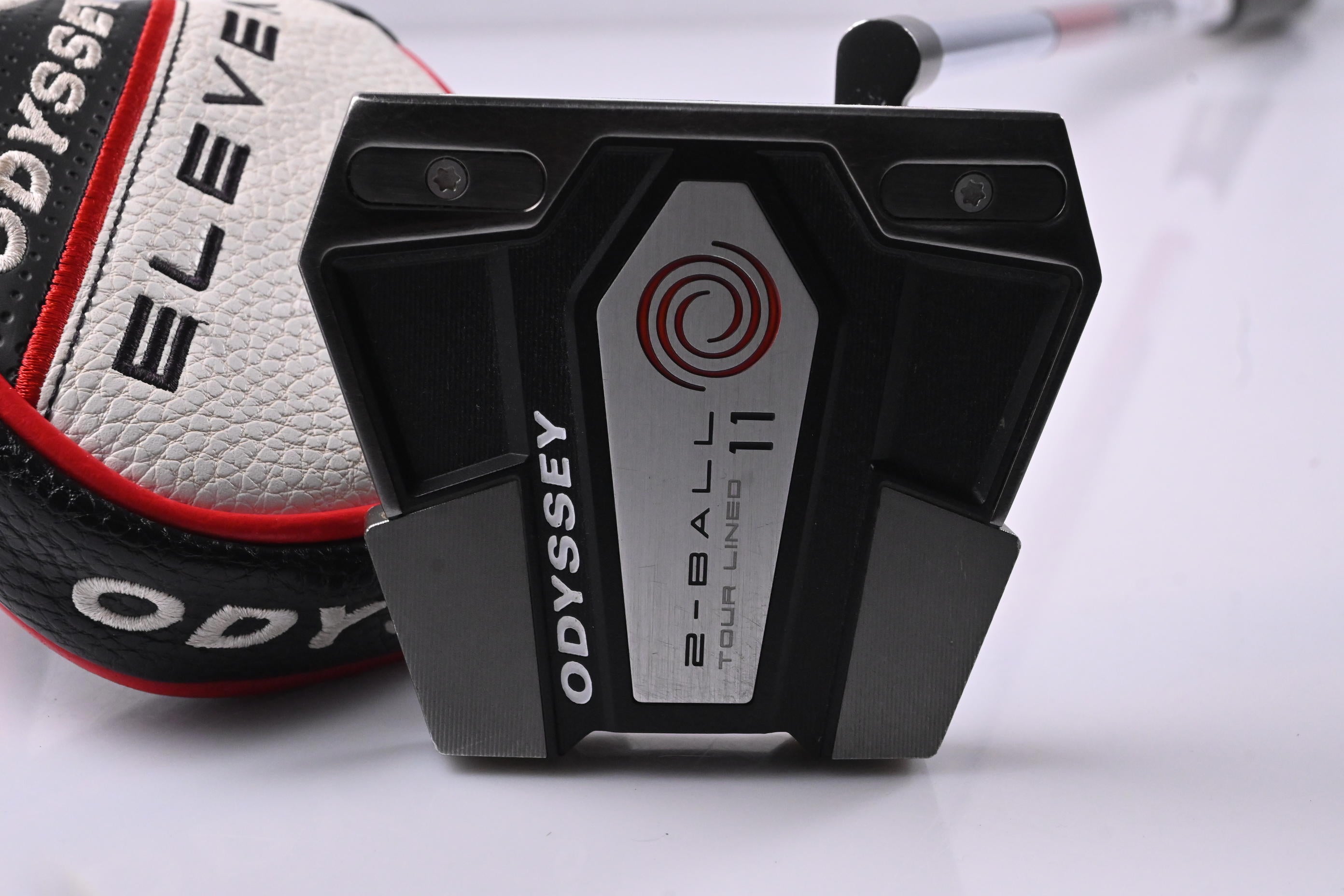 Odyssey 2-Ball Eleven Tour Lined CH Putter / 34 Inch