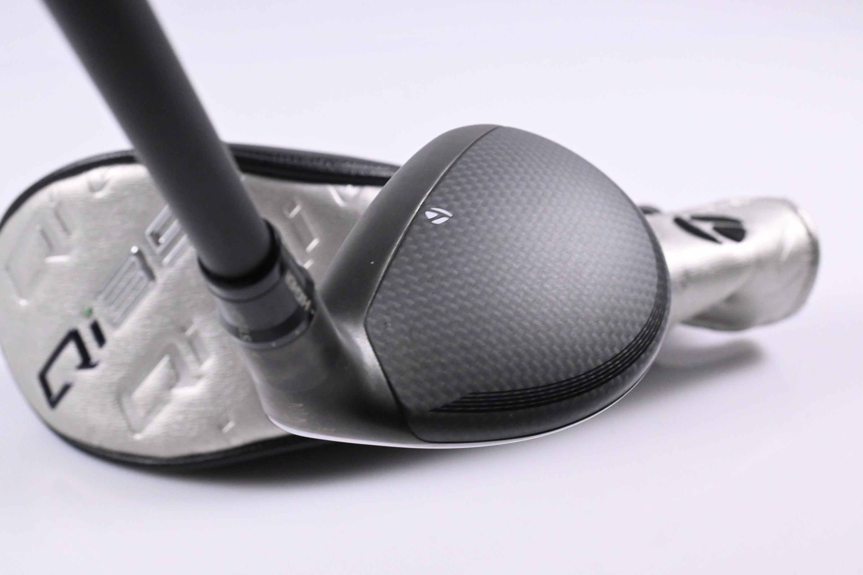 Taylormade Qi35 #4 Hybrid / 22 Degree / Regular Flex Fujikura Ventus Blue 6